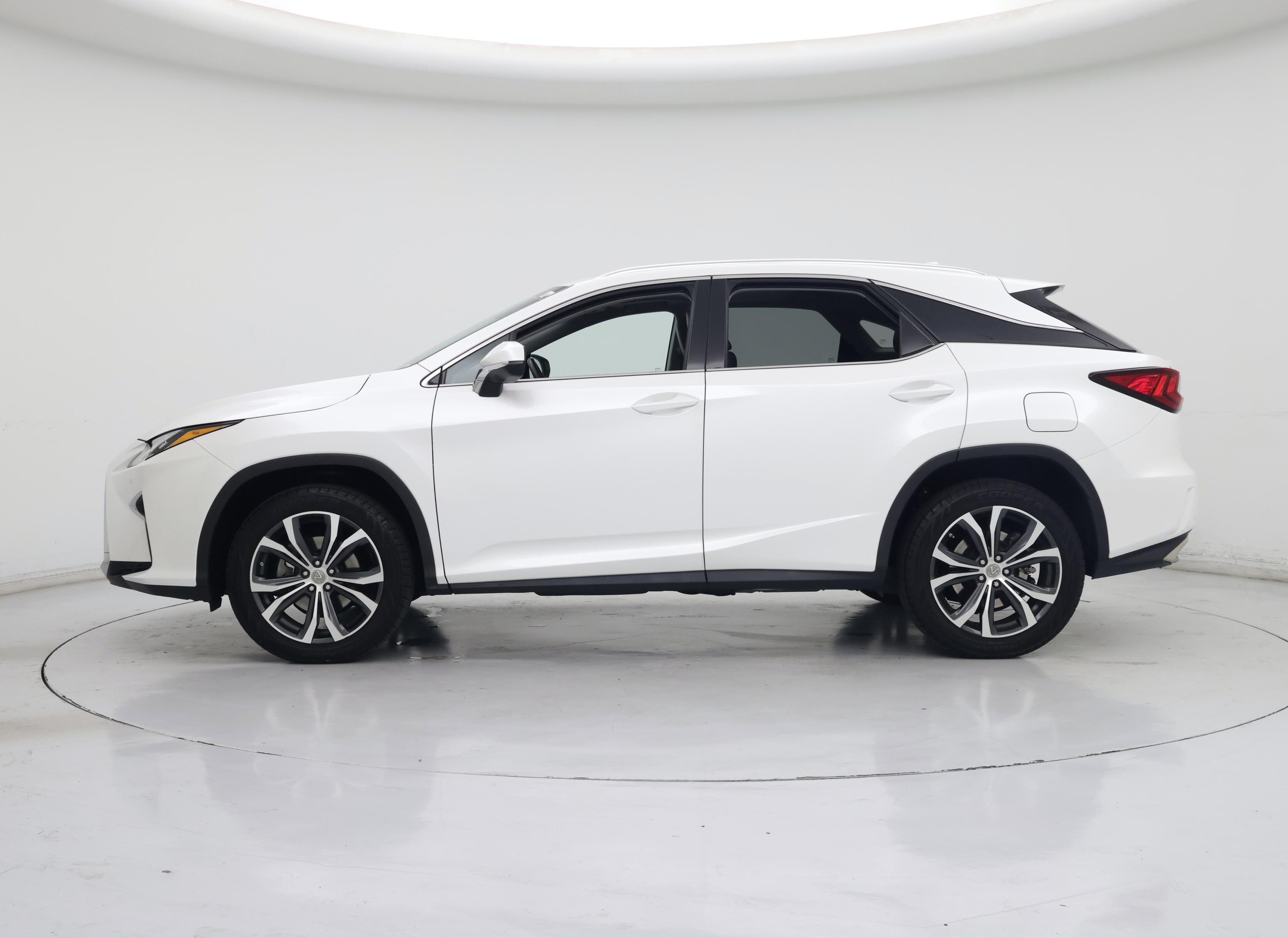Thumbnail: 2017 Lexus RX - 3