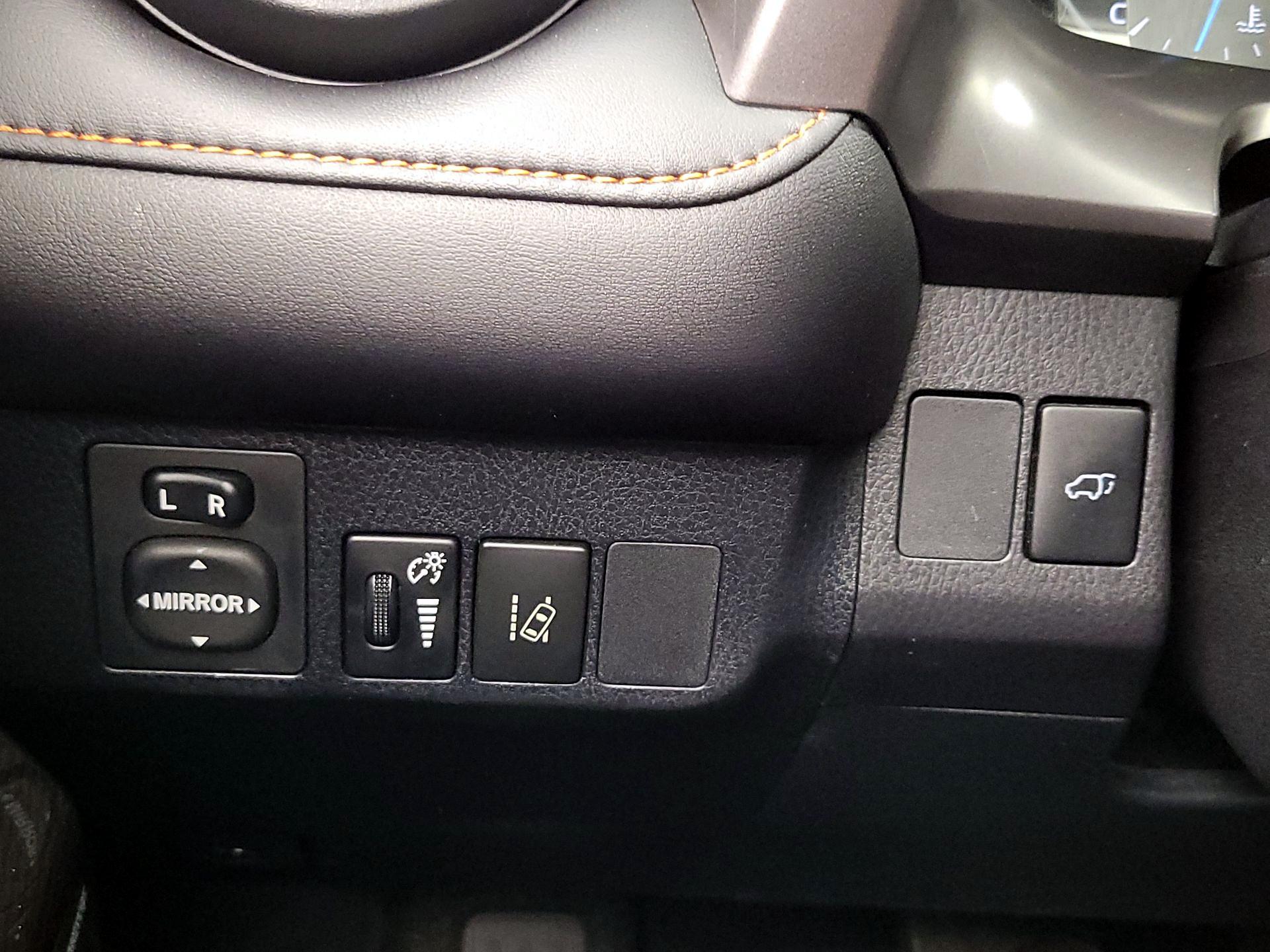 Thumbnail: 2017 Toyota RAV4 - 13