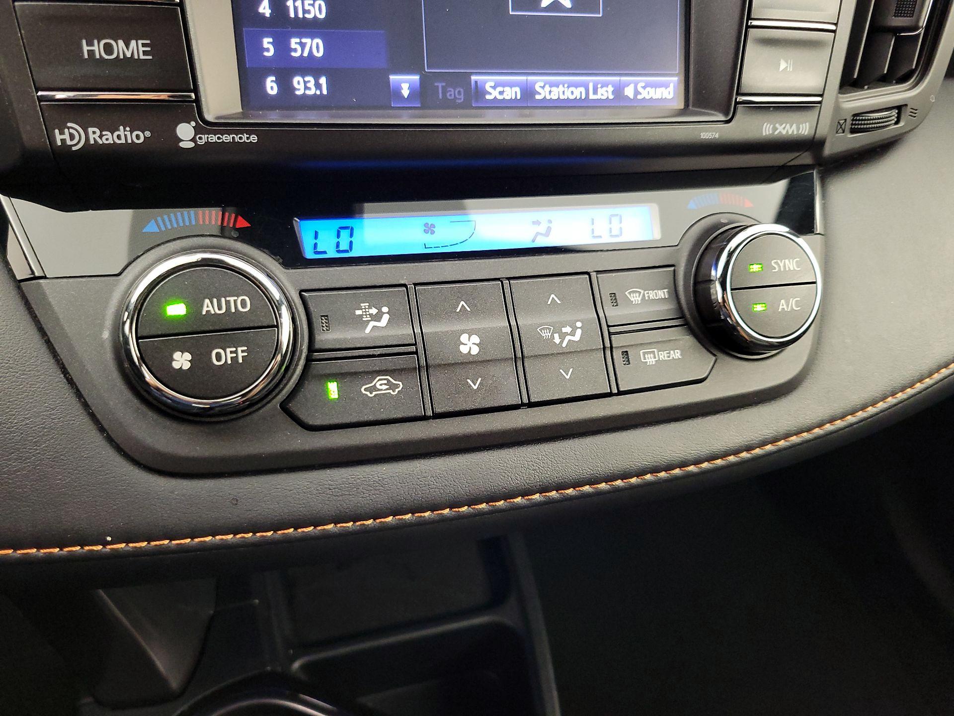 Thumbnail: 2017 Toyota RAV4 - 16