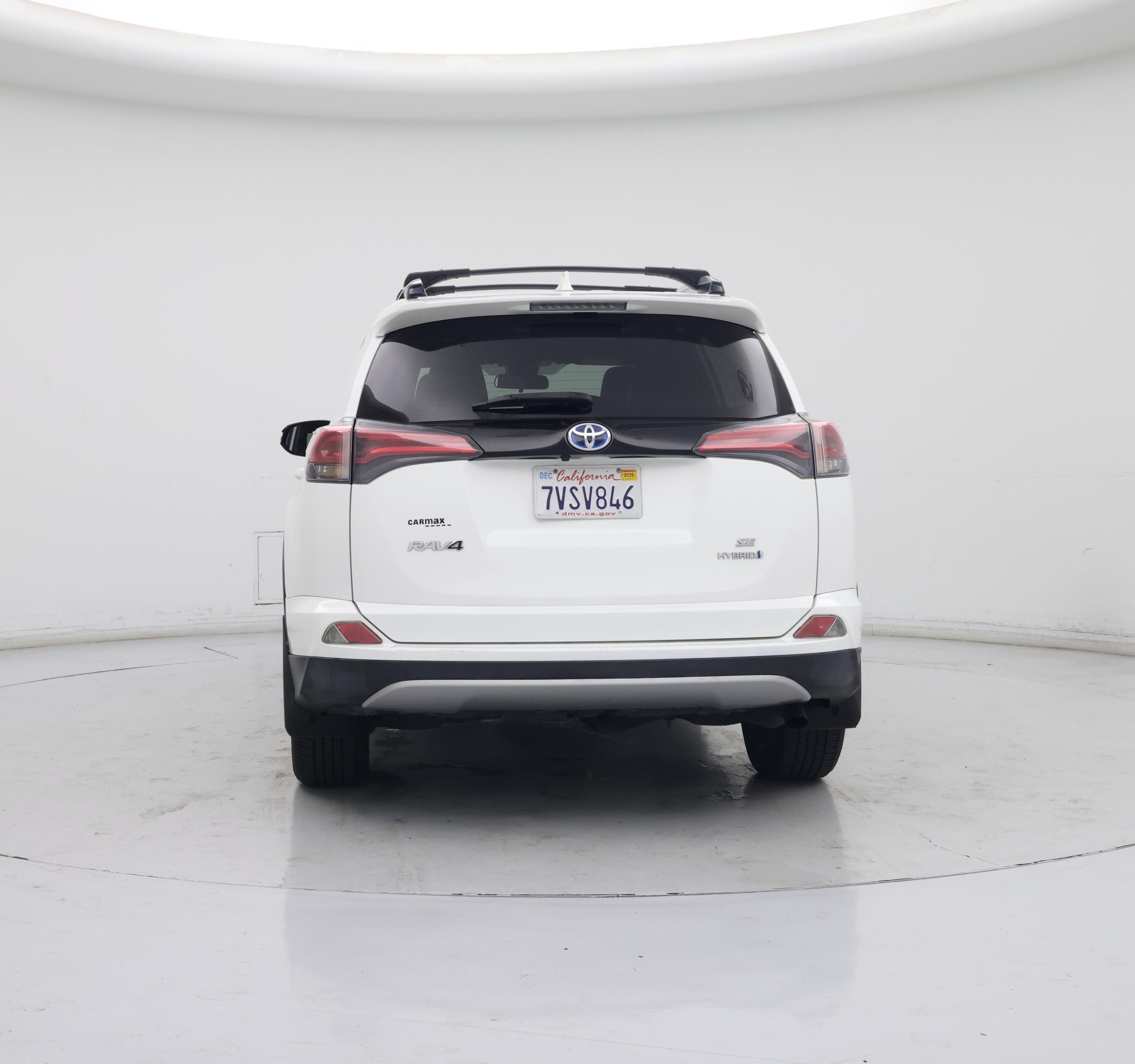 Thumbnail: 2017 Toyota RAV4 - 6