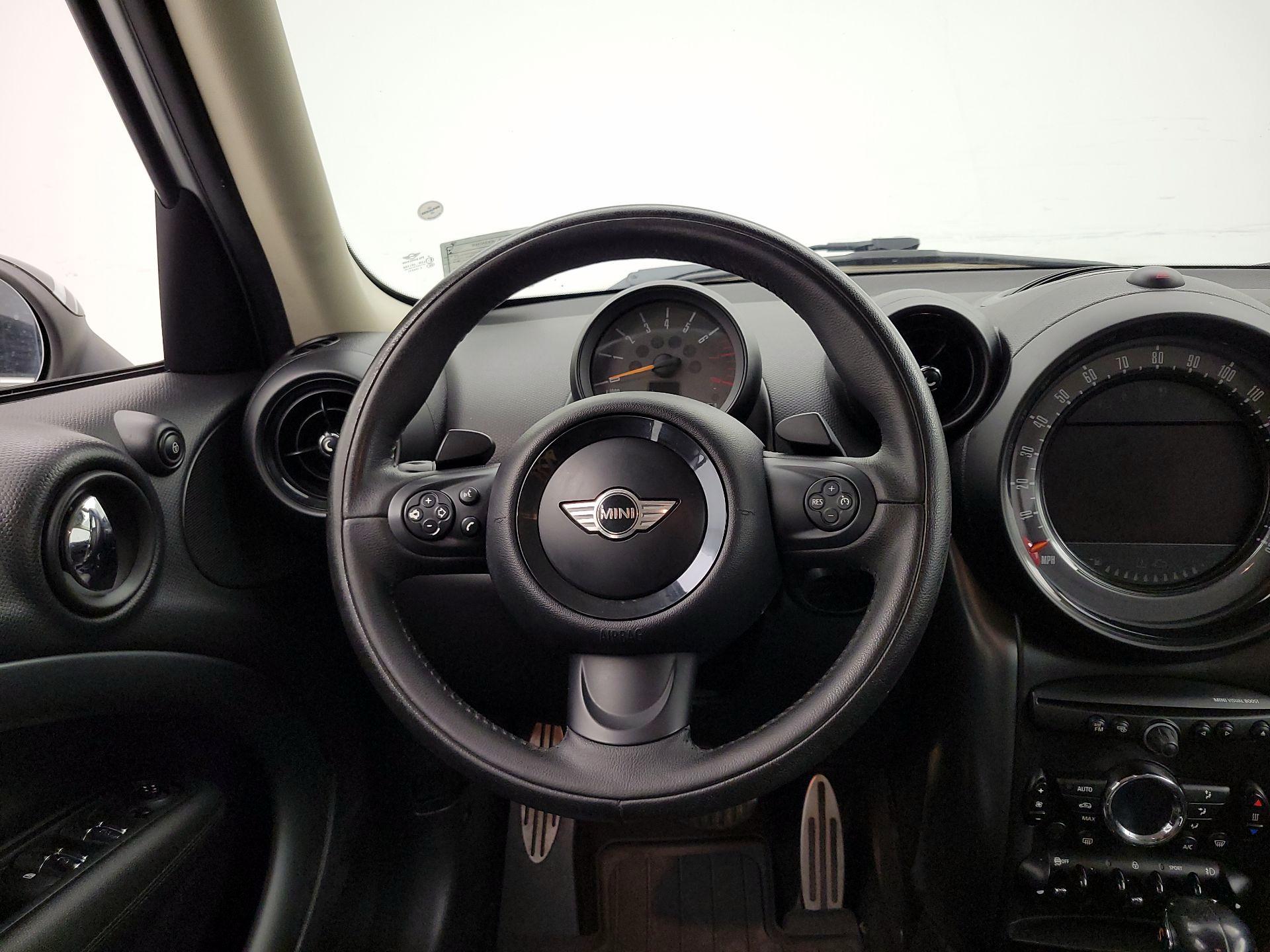 Thumbnail: 2016 MINI Cooper Countryman - 10