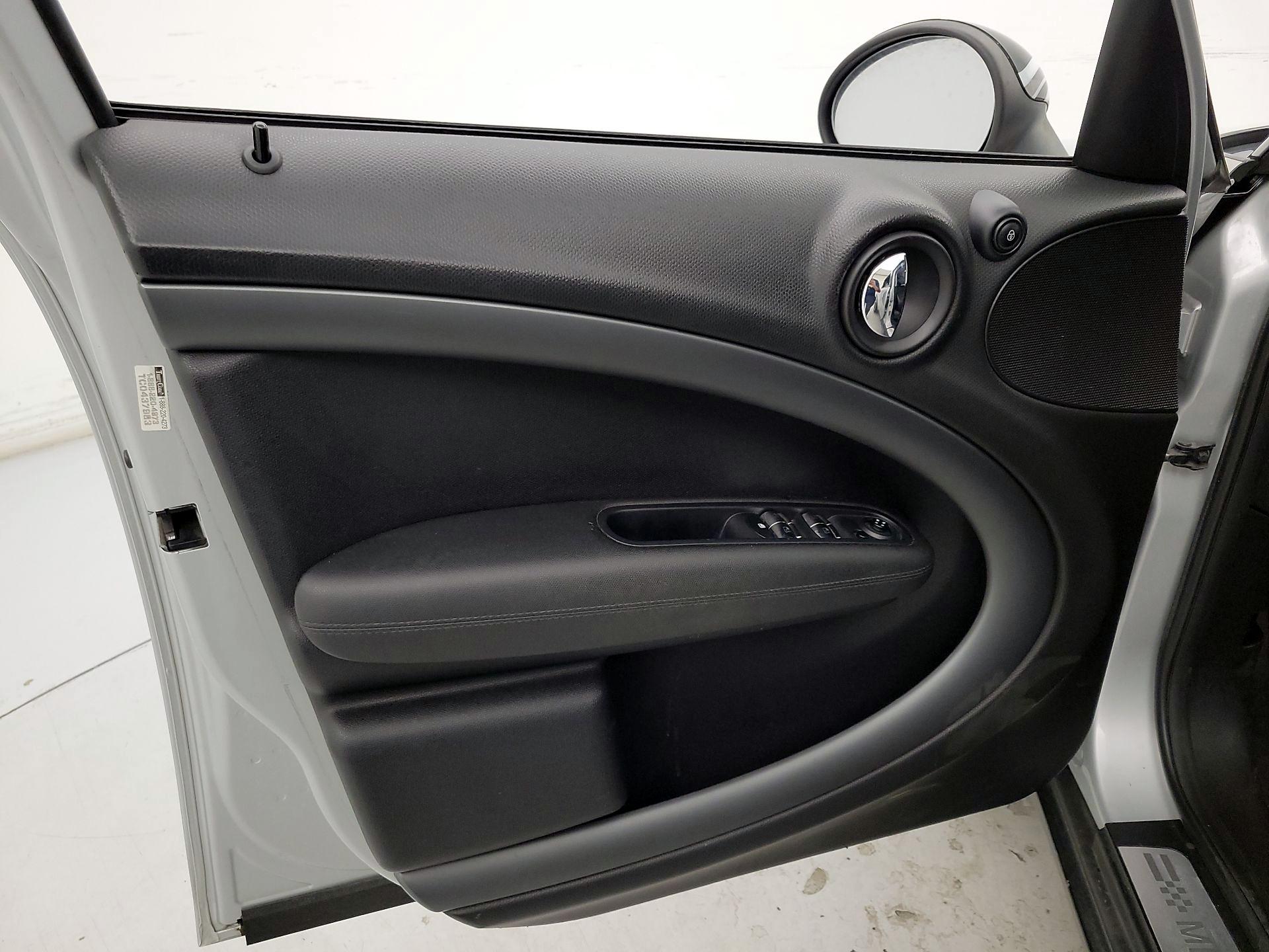 Thumbnail: 2016 MINI Cooper Countryman - 12