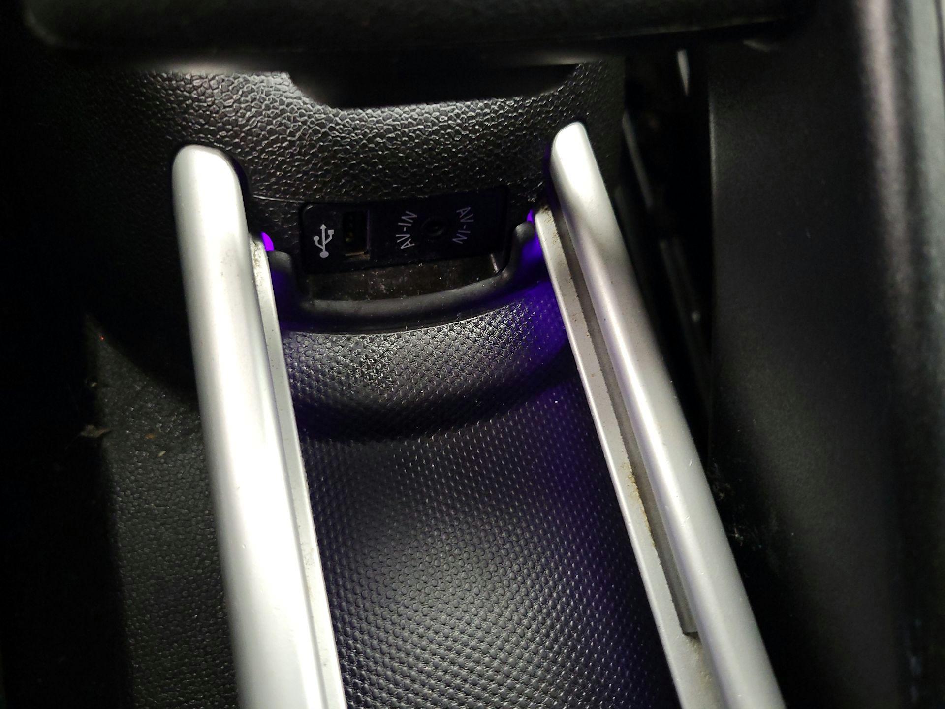 Thumbnail: 2016 MINI Cooper Countryman - 16