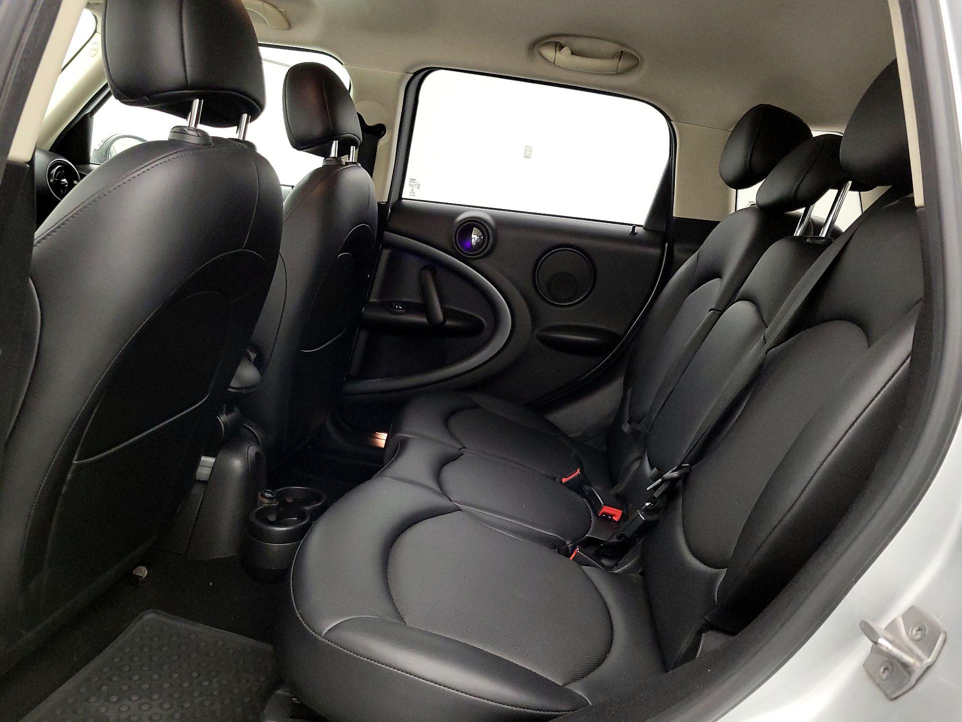 Thumbnail: 2016 MINI Cooper Countryman - 17