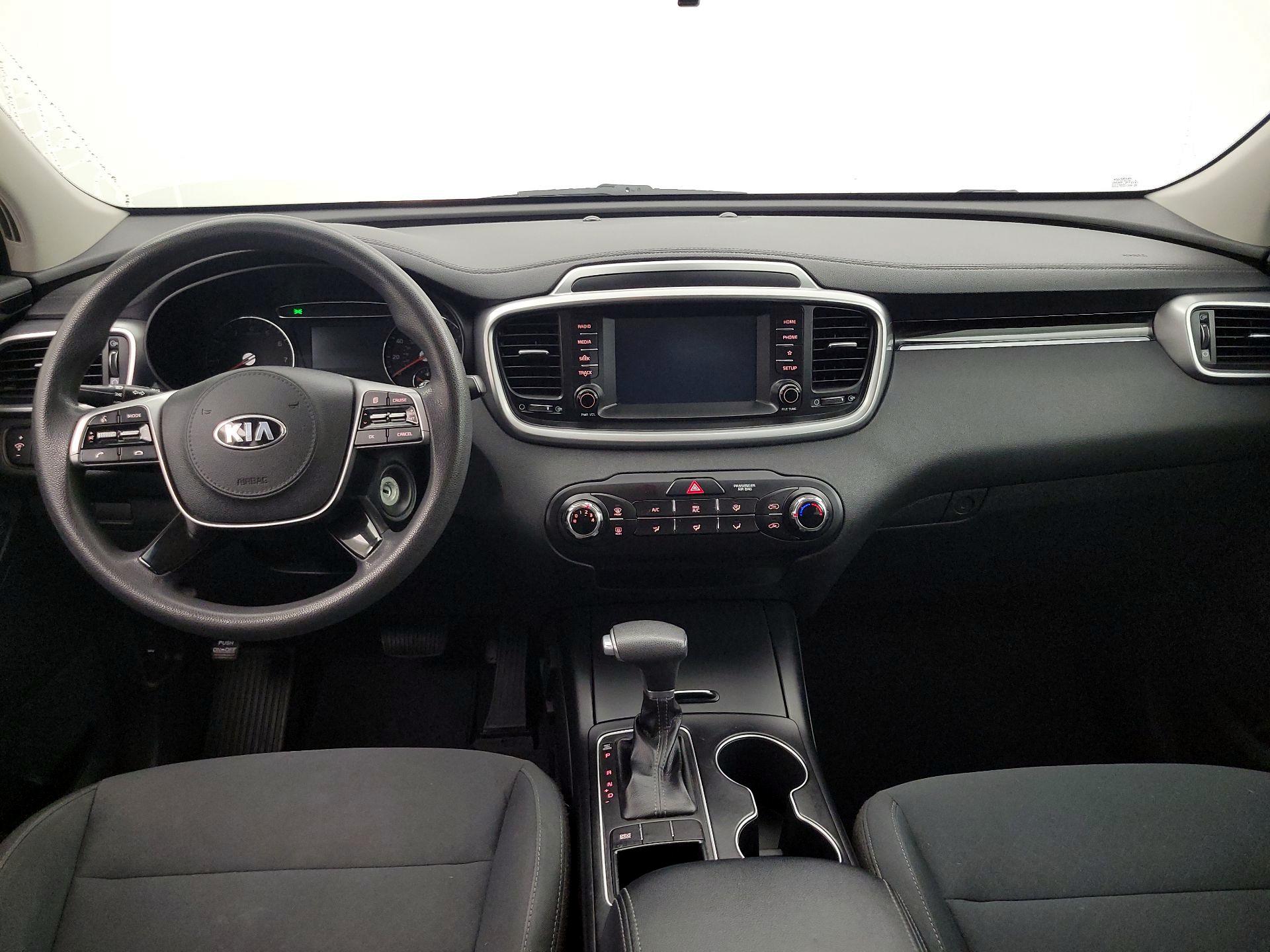 Thumbnail: 2019 Kia Sorento - 9