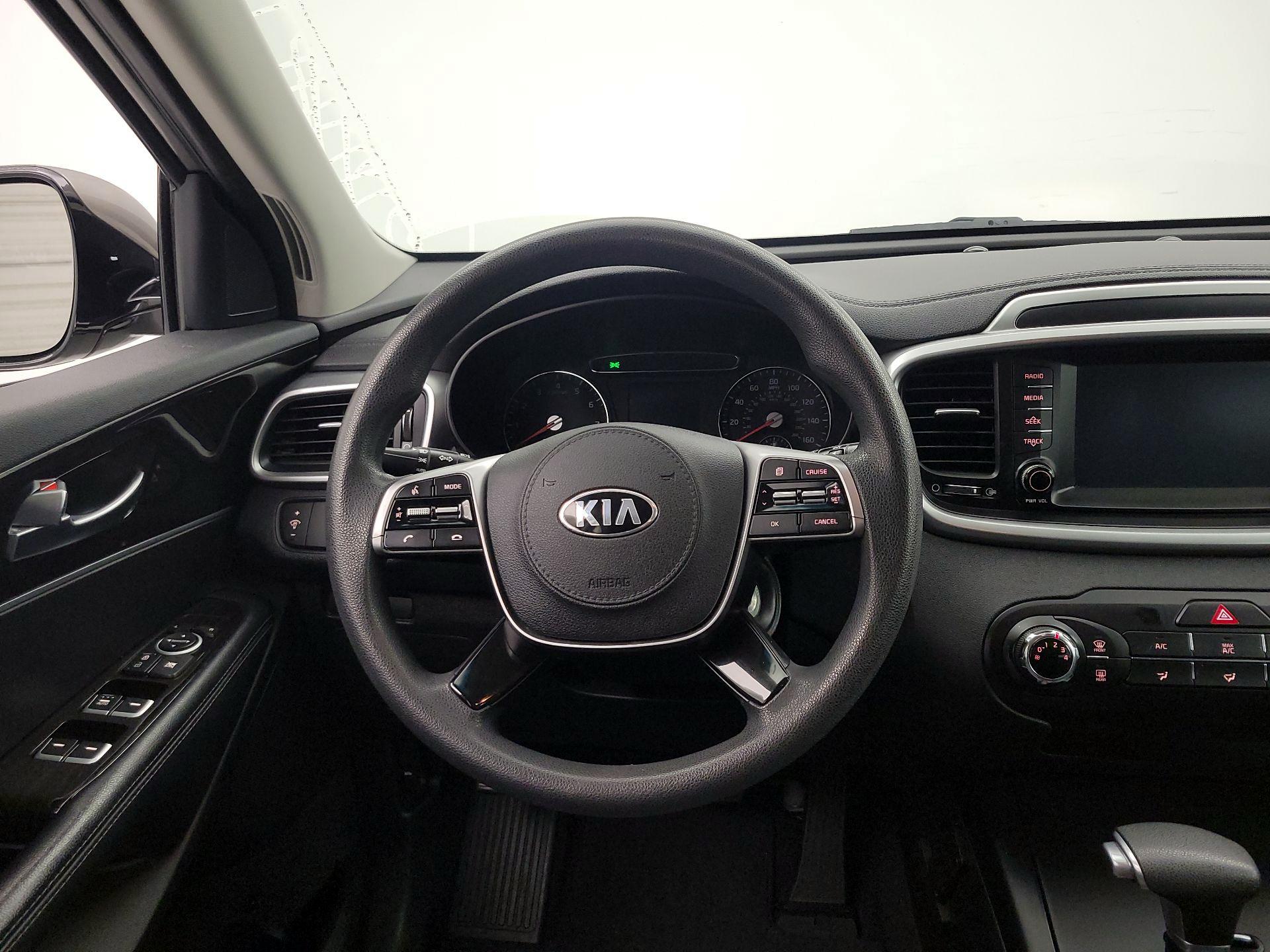 Thumbnail: 2019 Kia Sorento - 10
