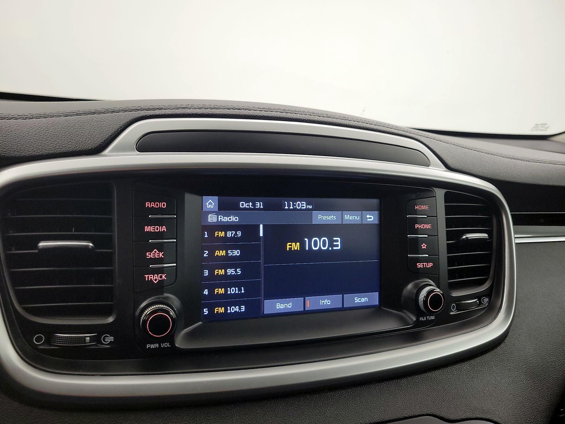 Thumbnail: 2019 Kia Sorento - 15