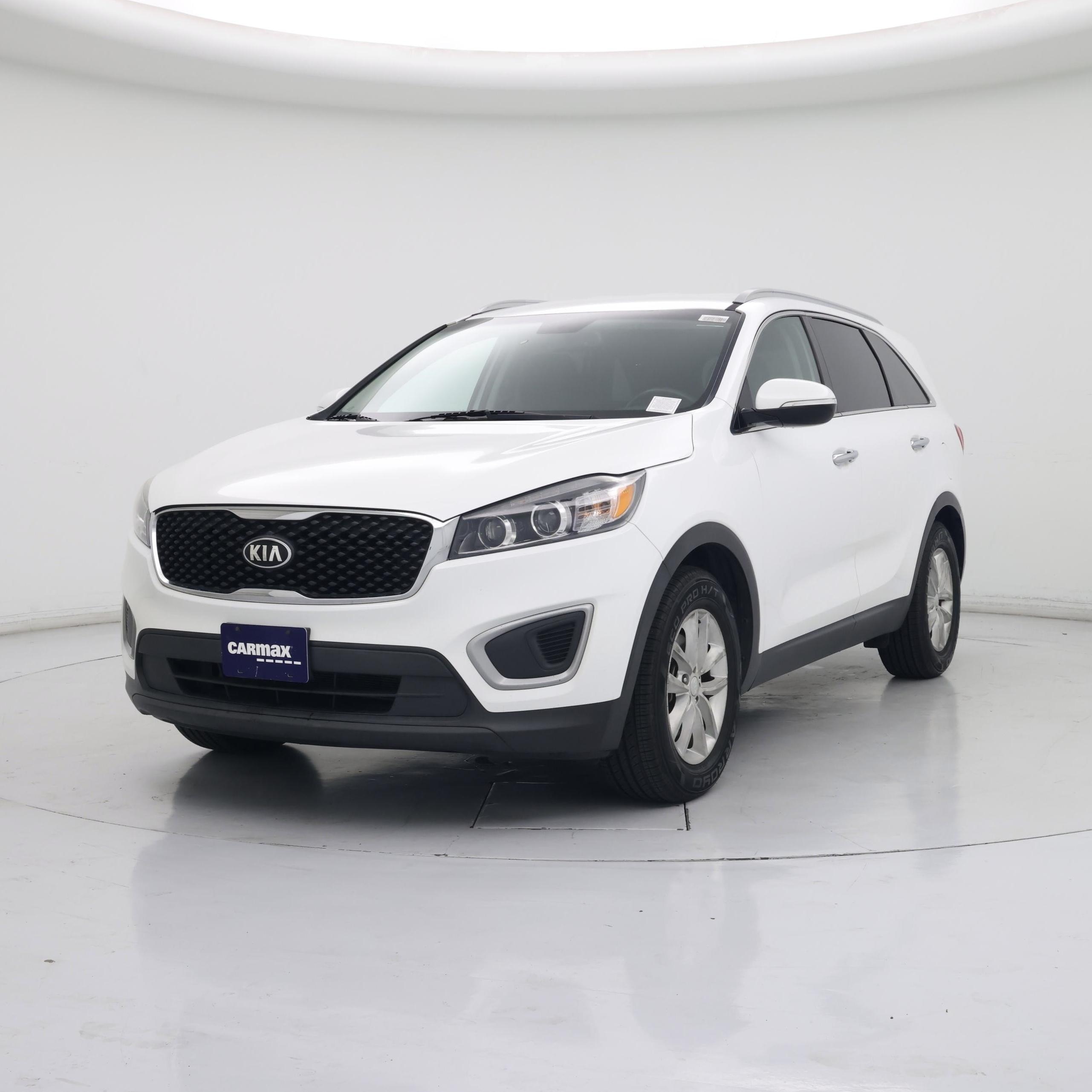 Thumbnail: 2017 Kia Sorento - 4