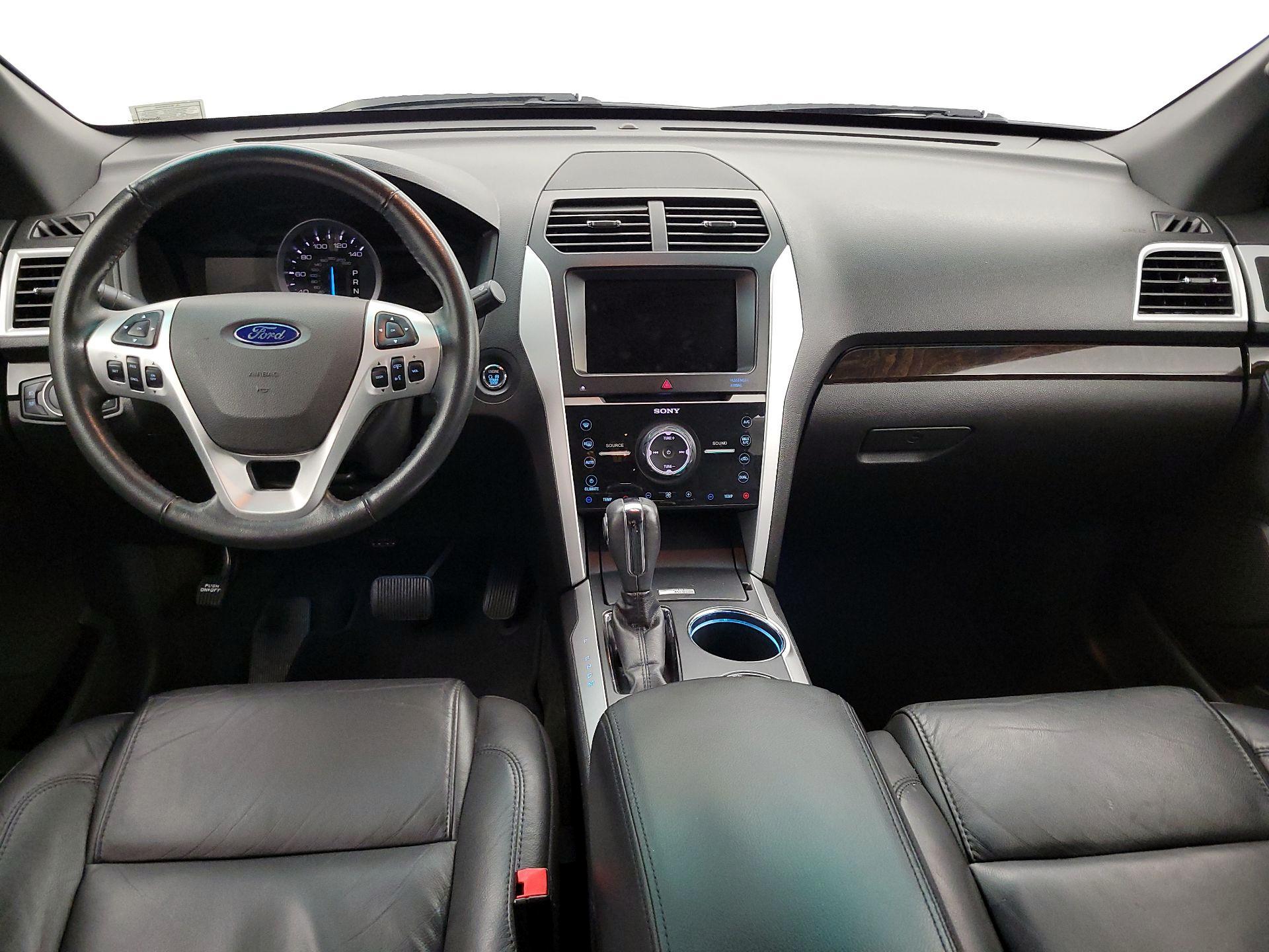 Thumbnail: 2014 Ford Explorer - 9