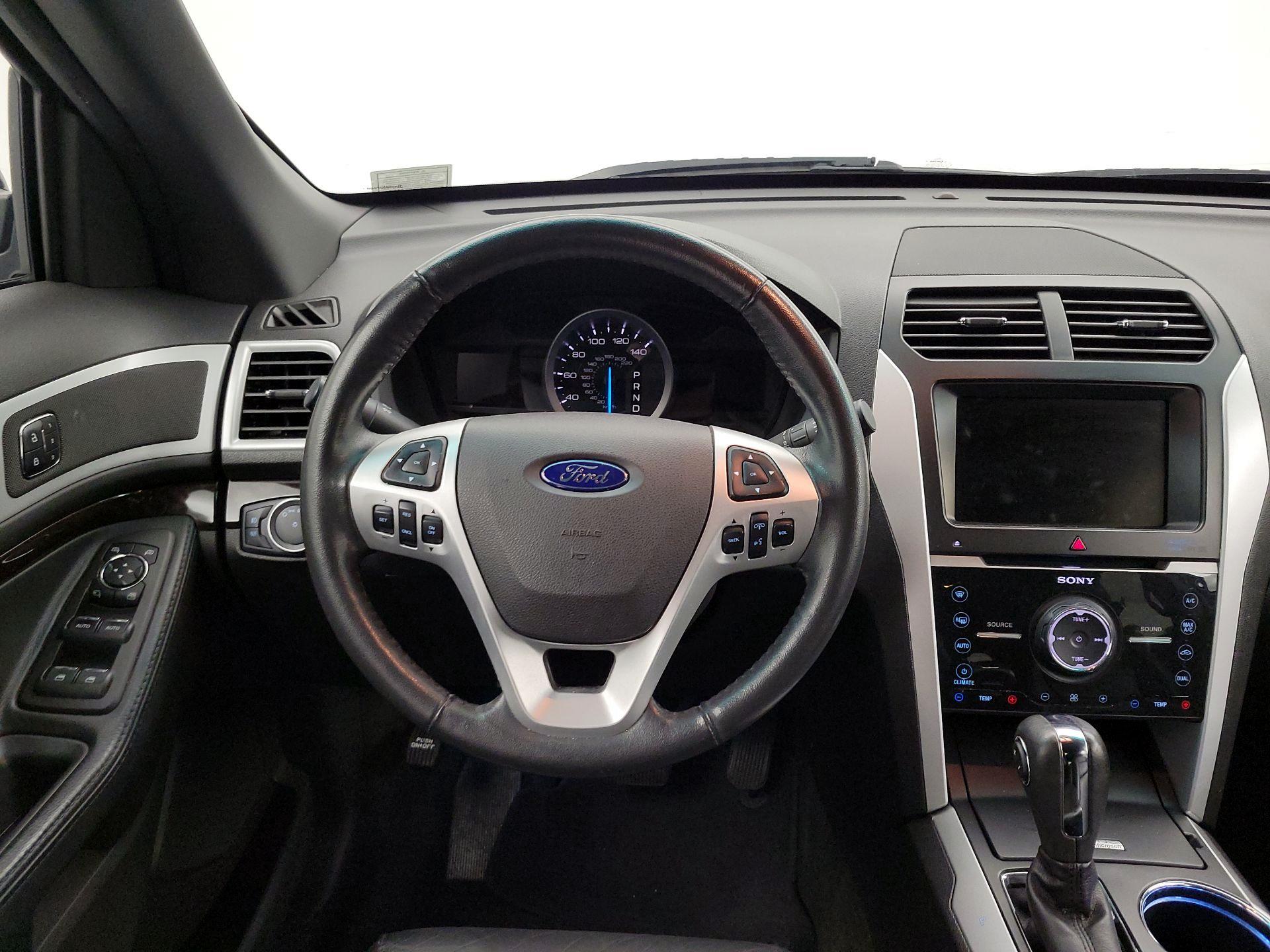 Thumbnail: 2014 Ford Explorer - 10