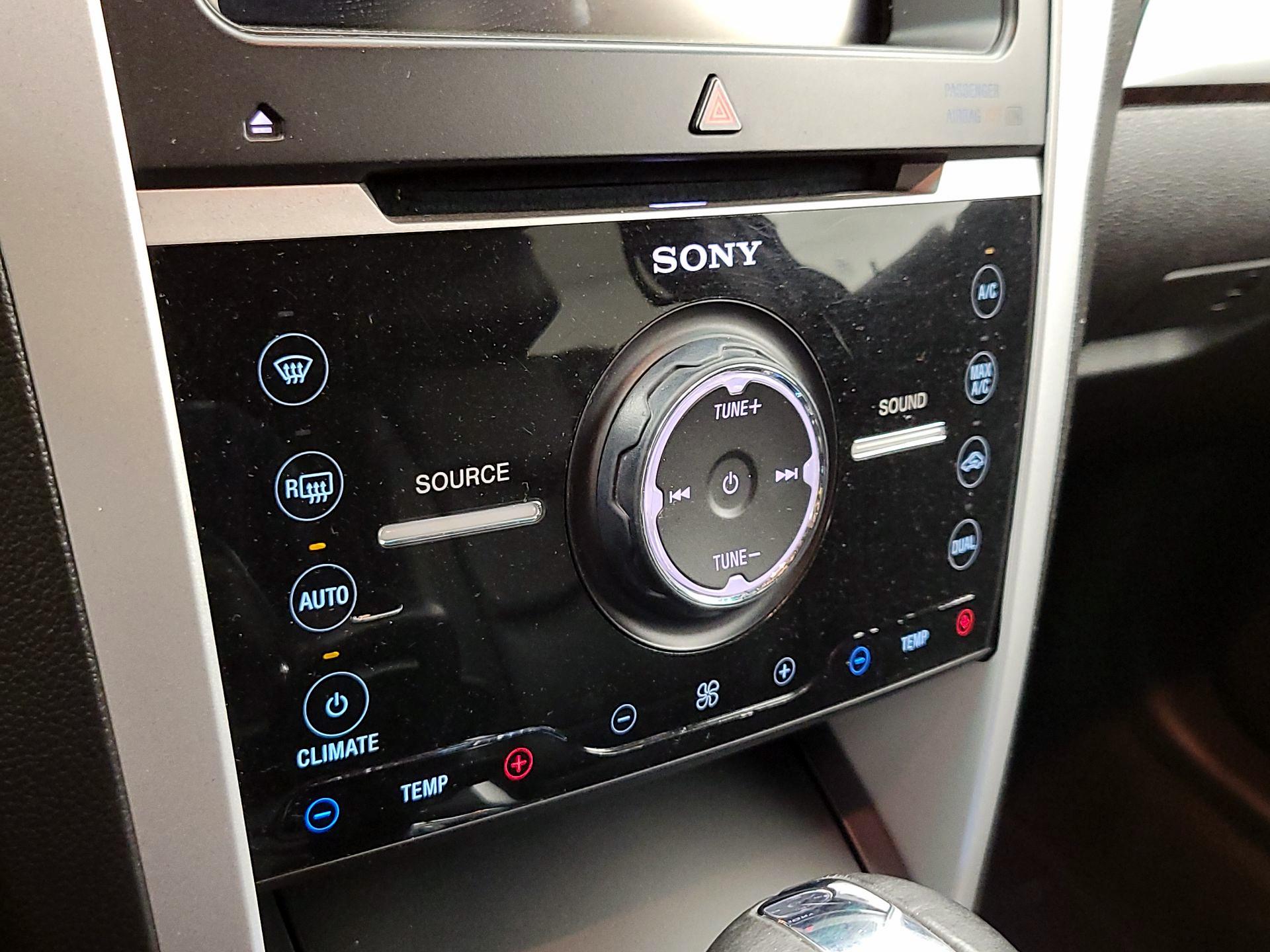 Thumbnail: 2014 Ford Explorer - 16