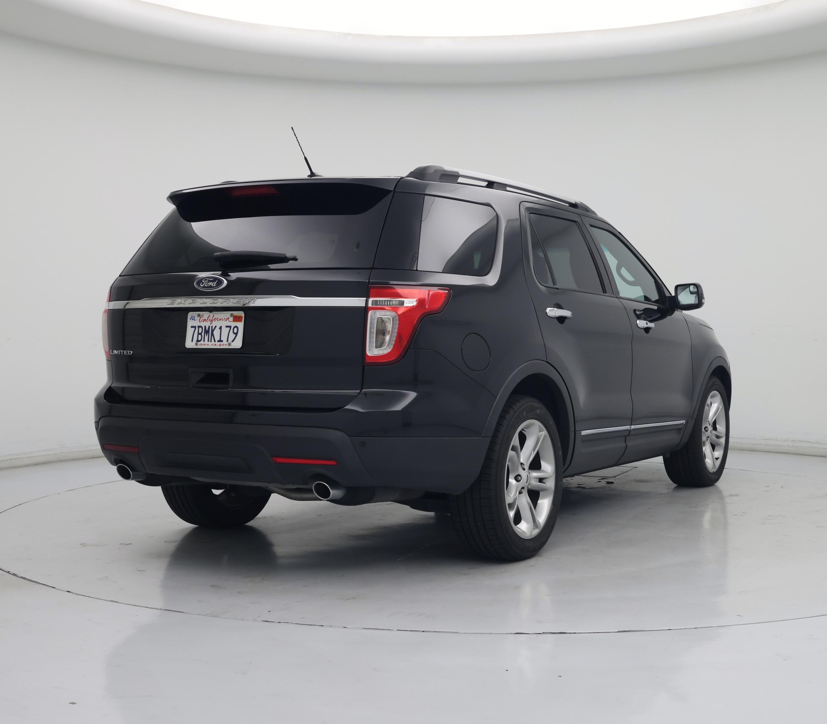 Thumbnail: 2014 Ford Explorer - 8