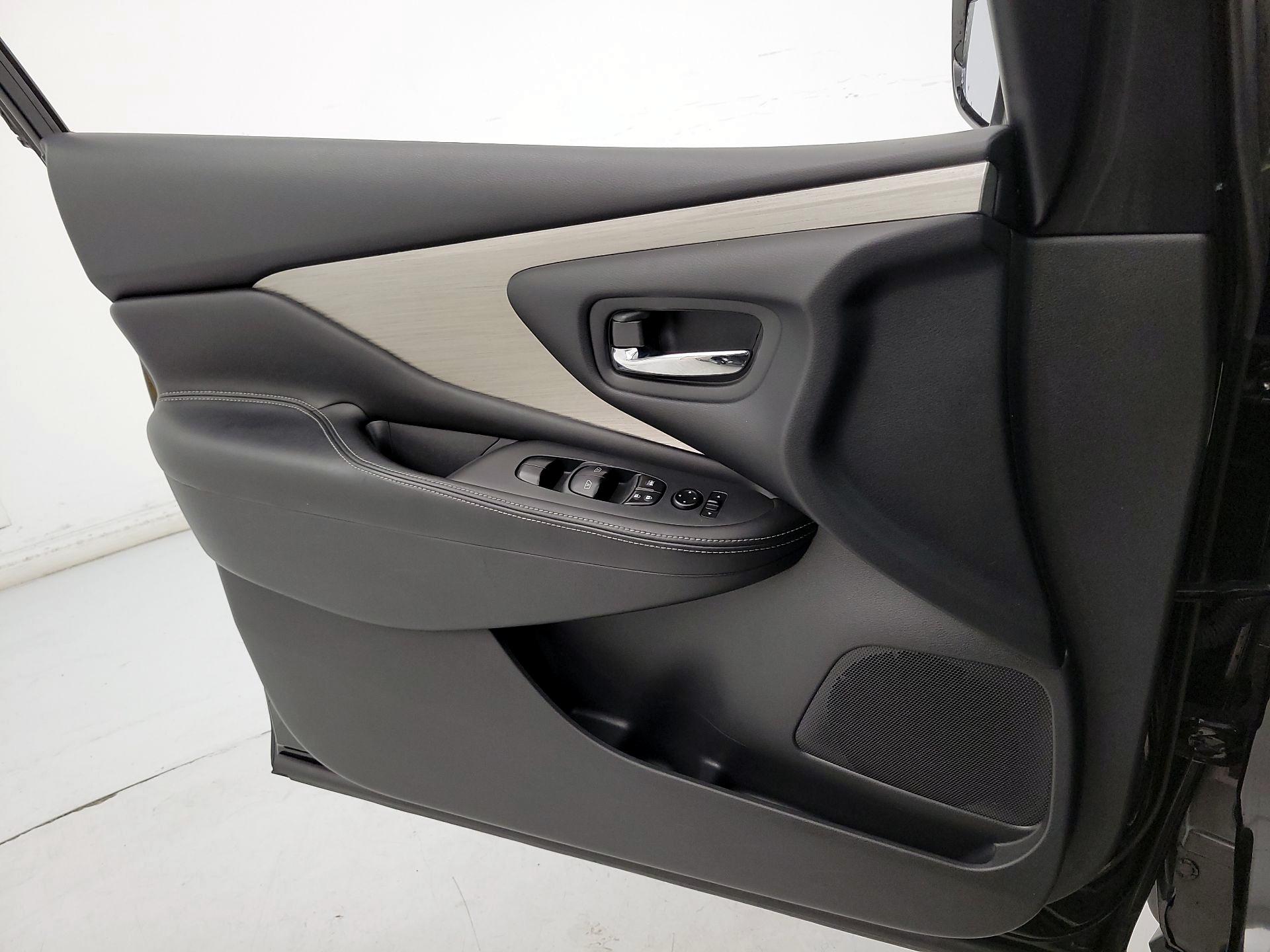 Thumbnail: 2015 Nissan Murano - 12