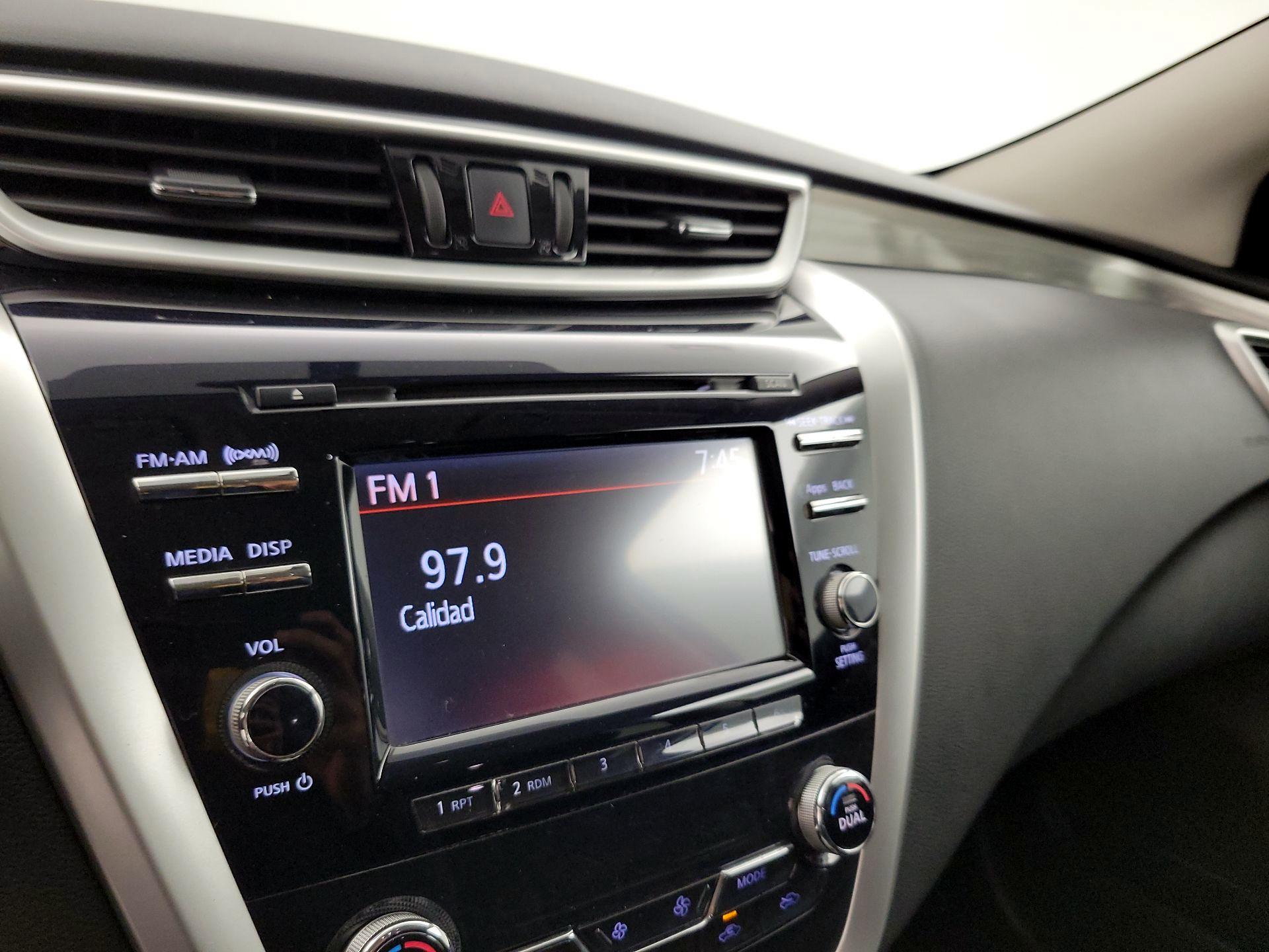 Thumbnail: 2015 Nissan Murano - 15