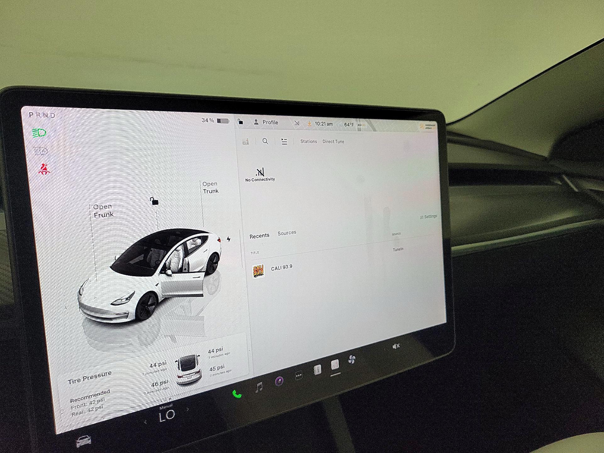 Thumbnail: 2022 Tesla Model 3 - 15