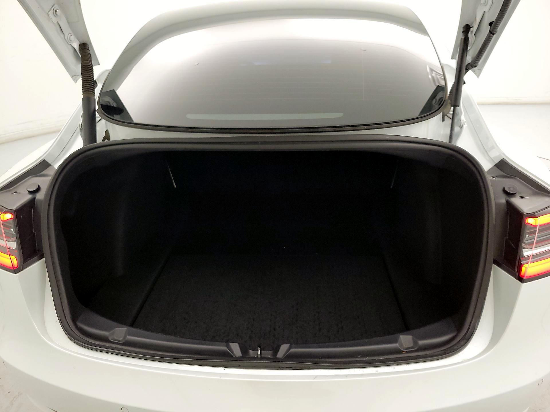 Thumbnail: 2022 Tesla Model 3 - 20