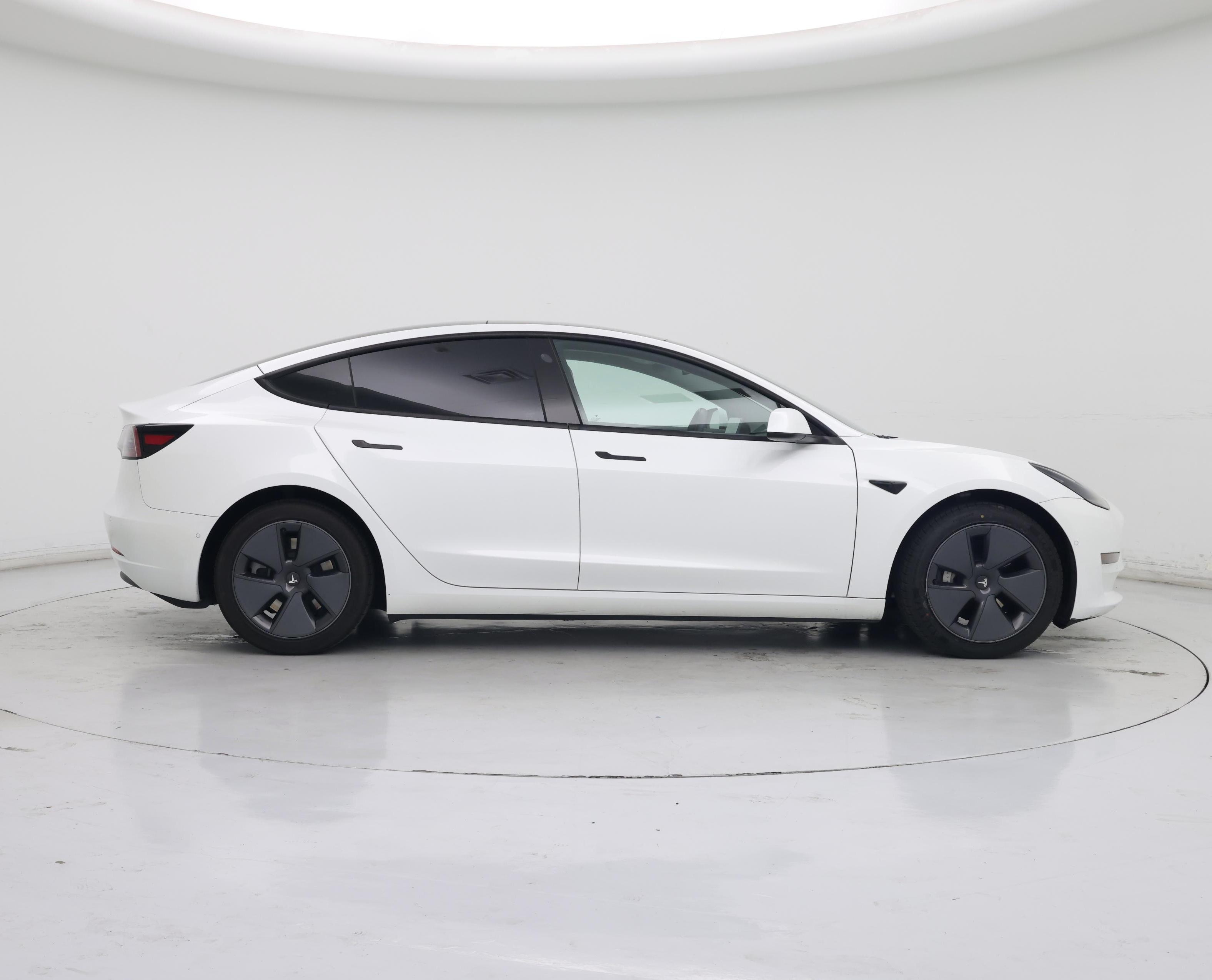 Thumbnail: 2022 Tesla Model 3 - 7
