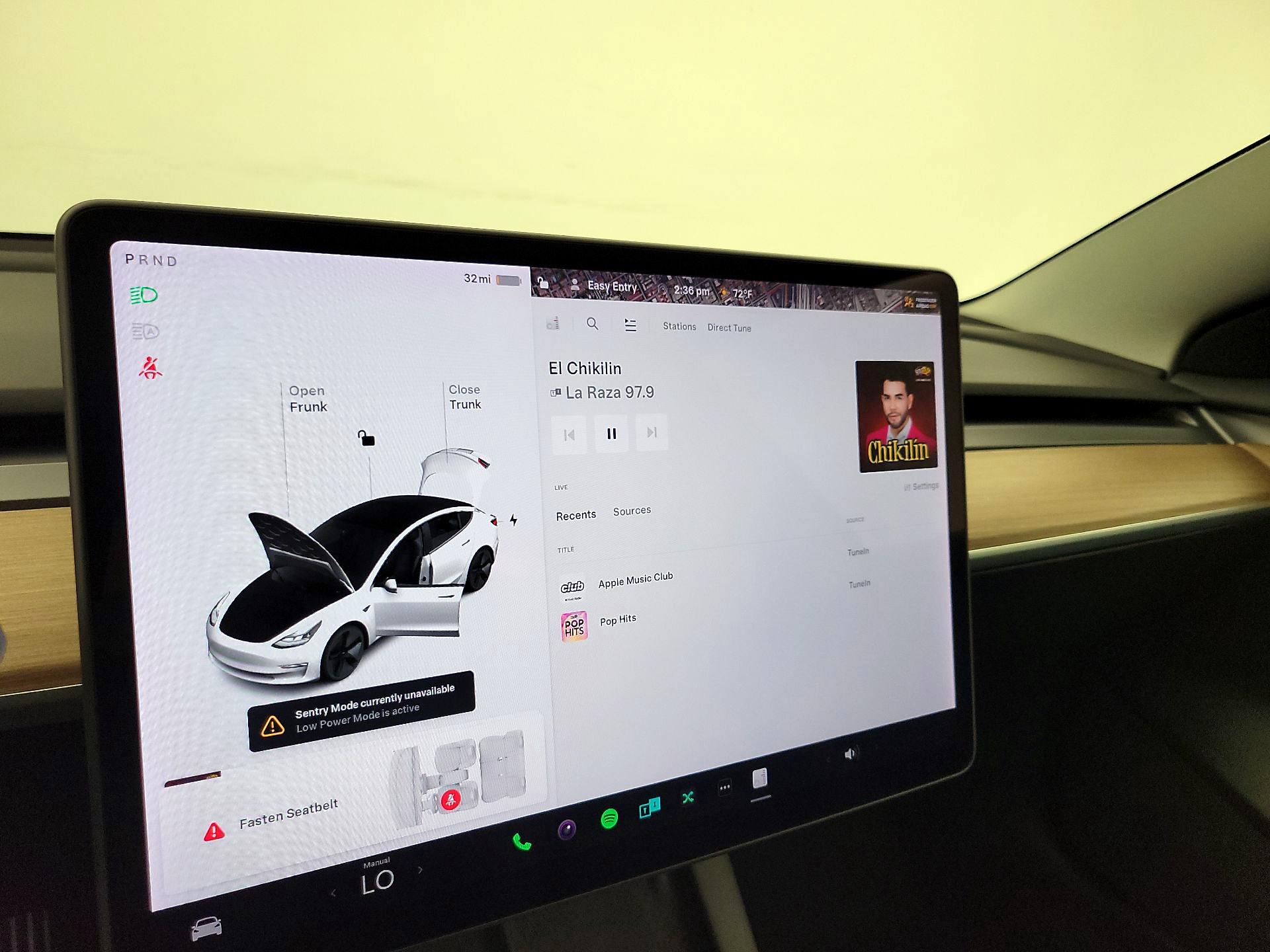 Thumbnail: 2022 Tesla Model 3 - 15