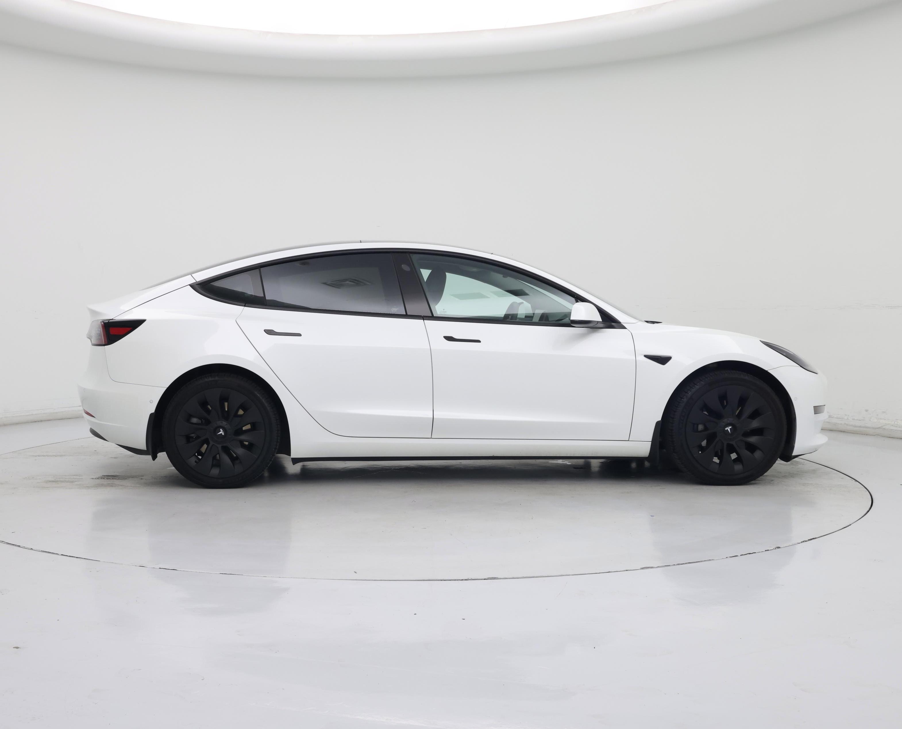 Thumbnail: 2022 Tesla Model 3 - 7
