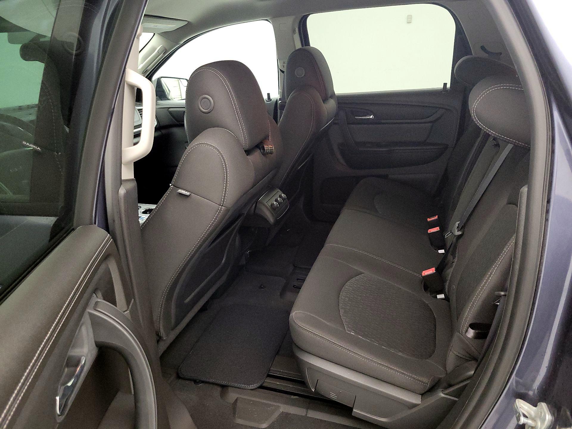 Thumbnail: 2014 GMC Acadia - 18