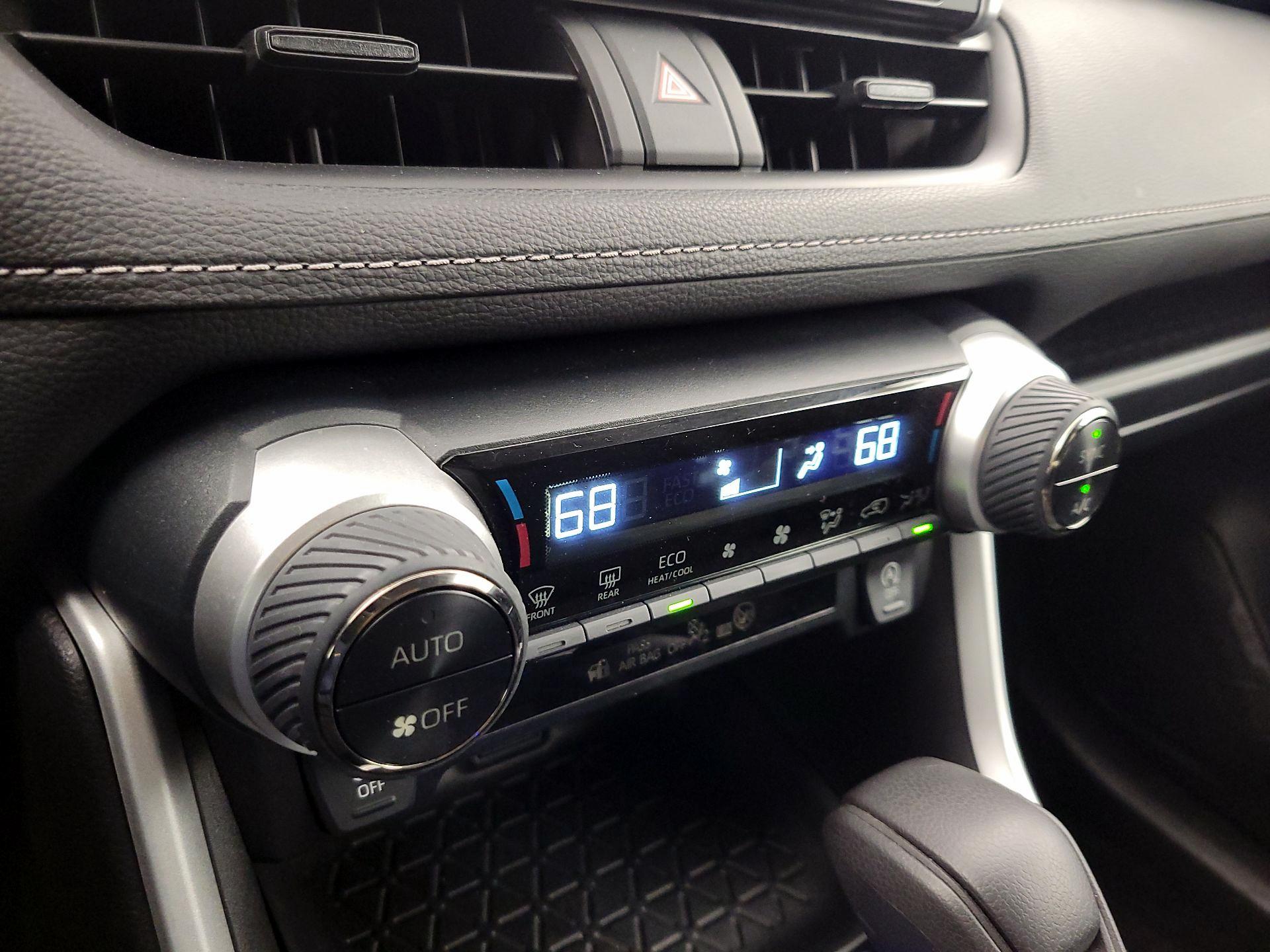 Thumbnail: 2023 Toyota RAV4 - 16