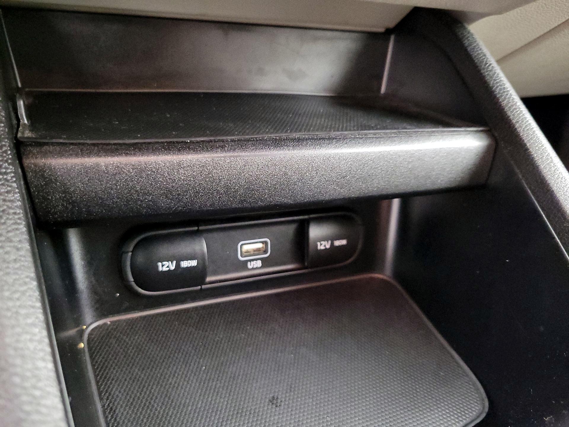 Thumbnail: 2023 Kia Forte - 18