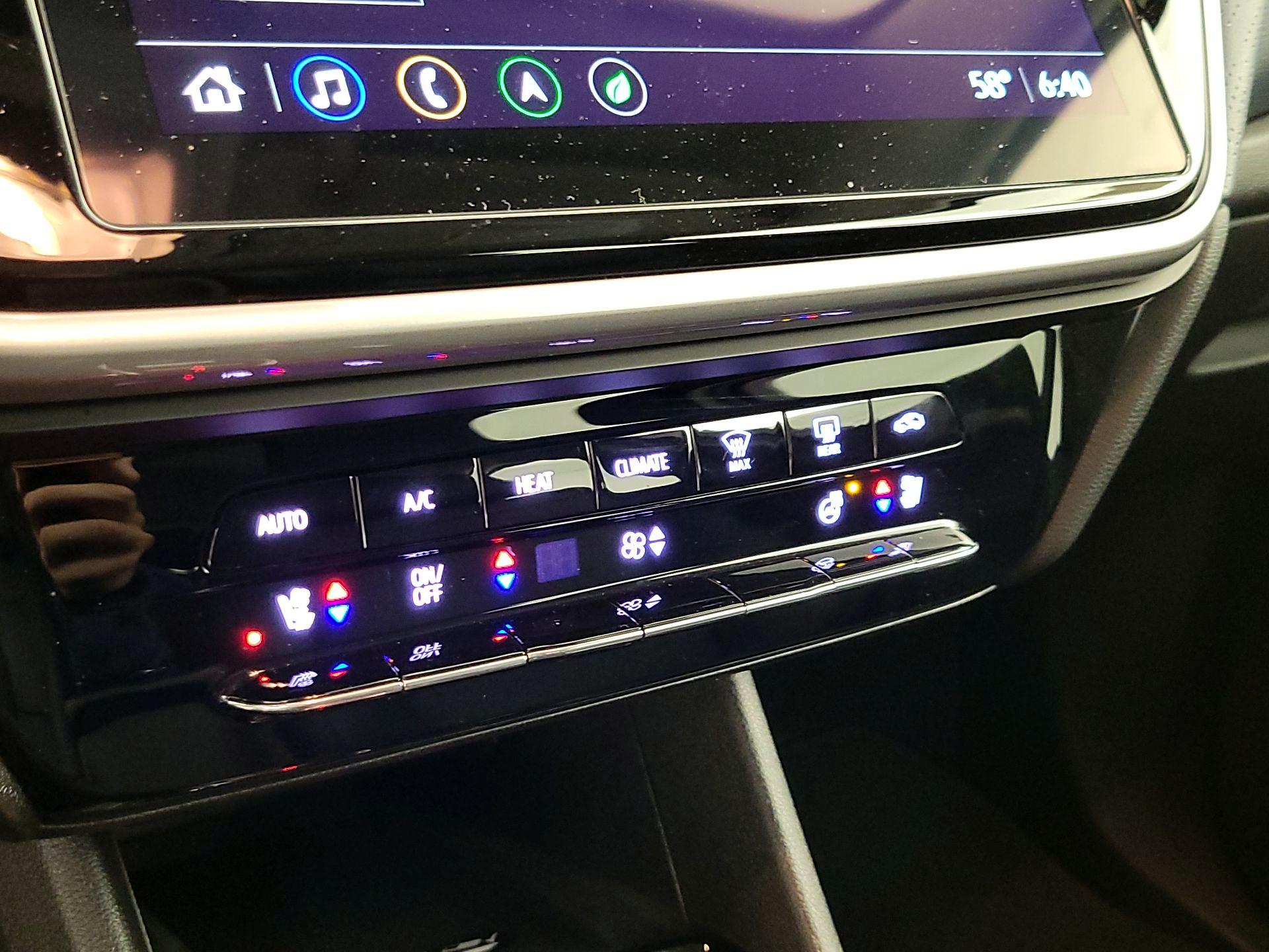 Thumbnail: 2023 Chevrolet Bolt EUV - 15