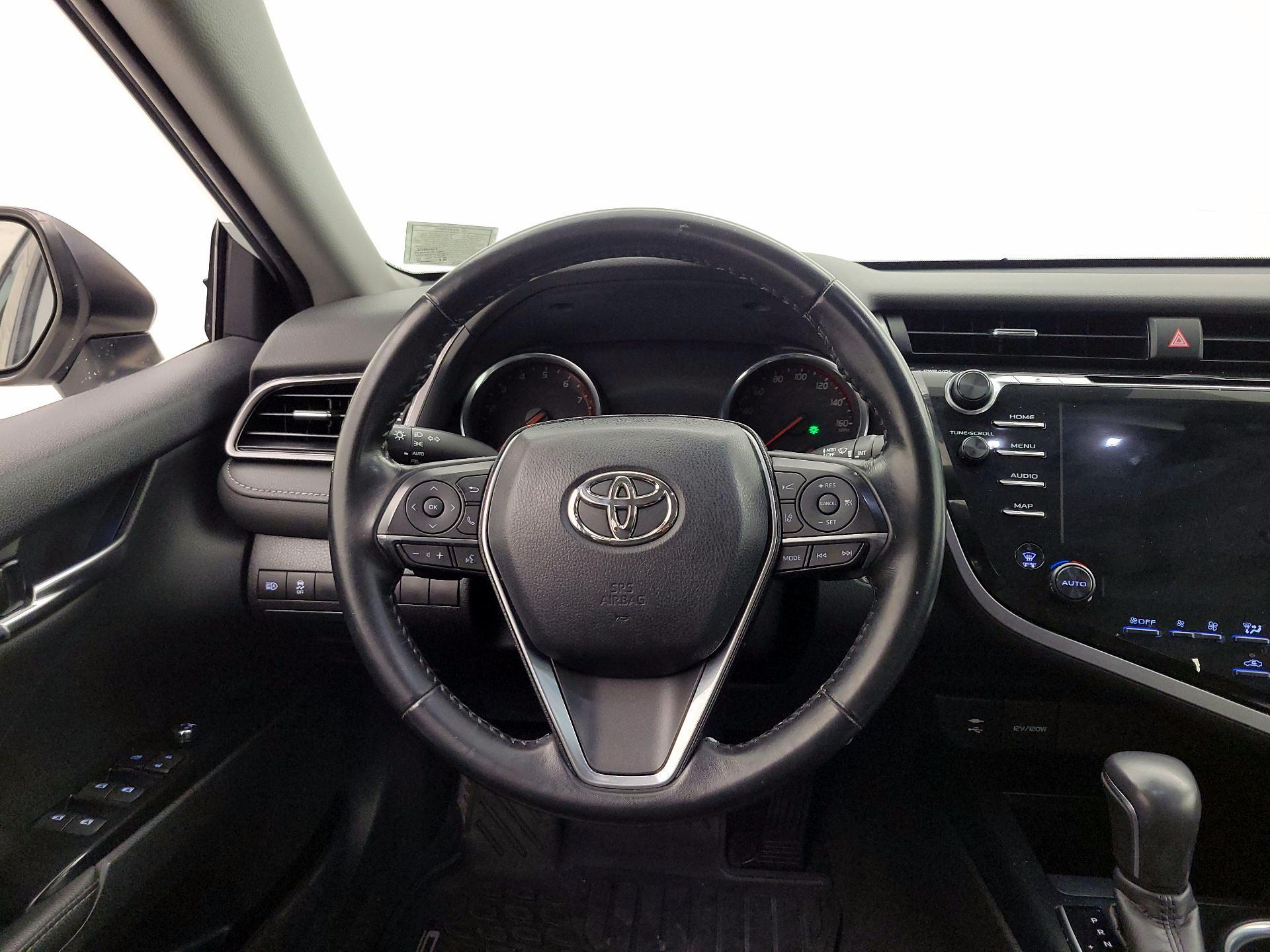 Thumbnail: 2019 Toyota Camry - 10