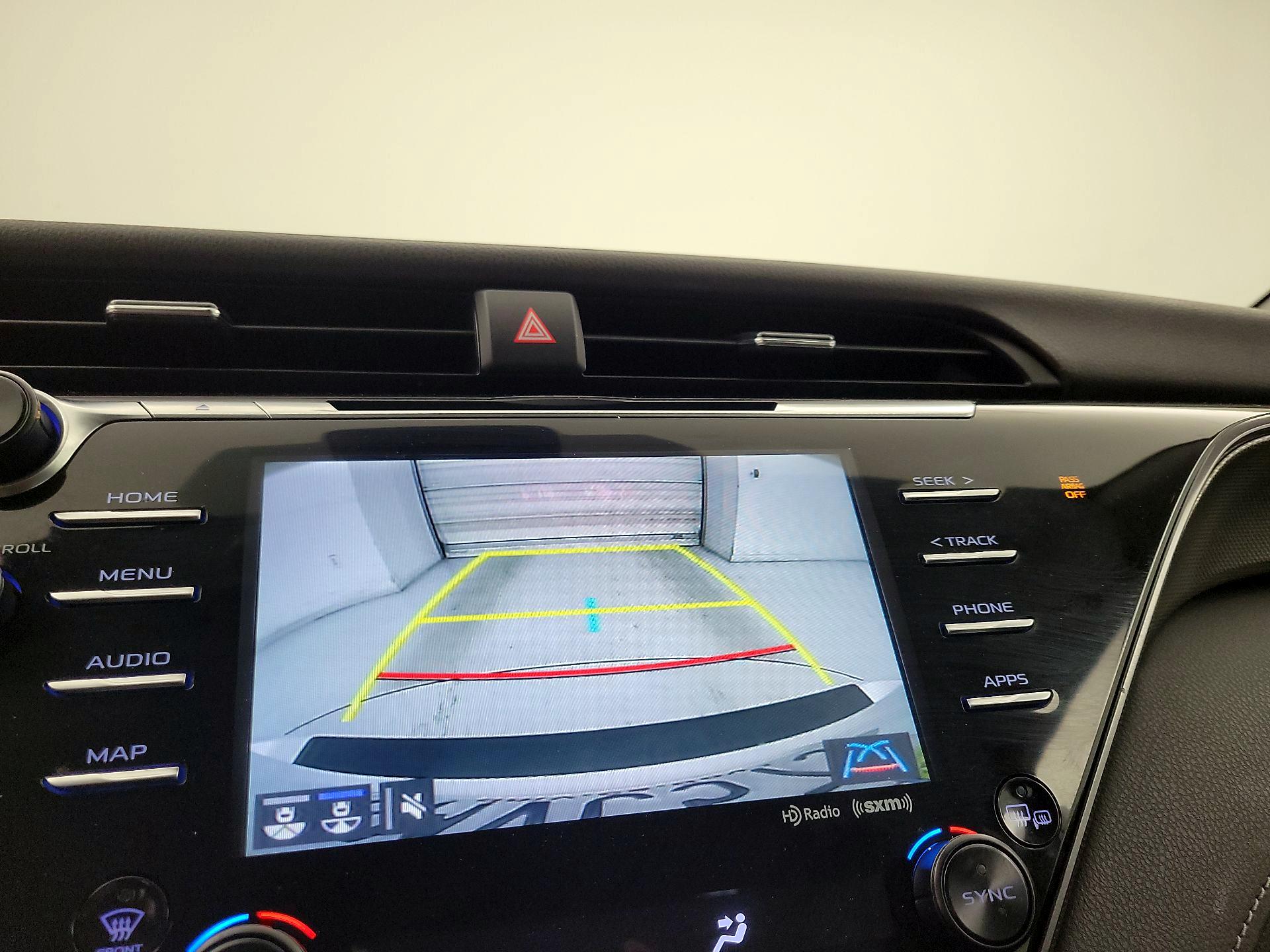Thumbnail: 2019 Toyota Camry - 14