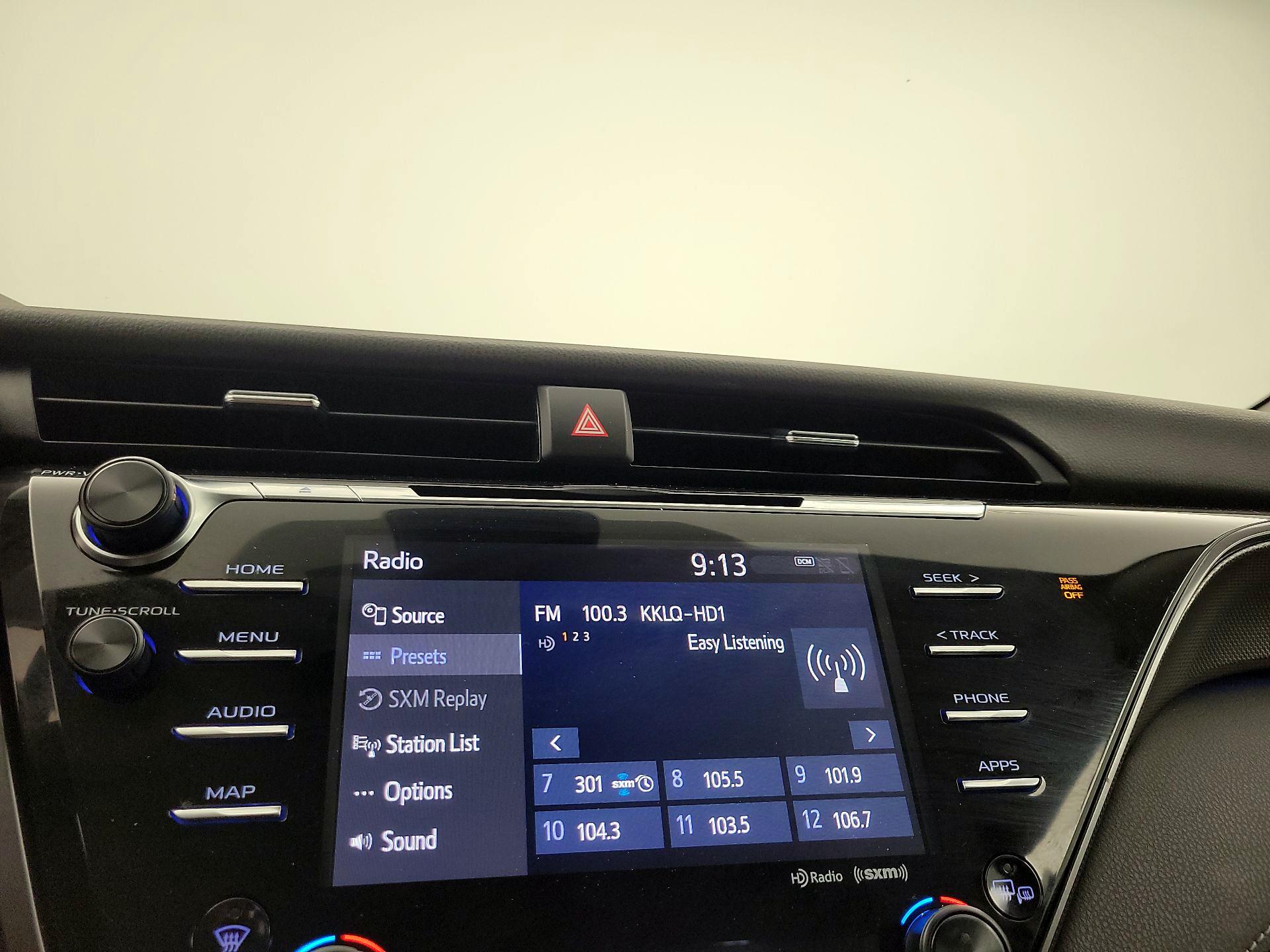 Thumbnail: 2019 Toyota Camry - 15