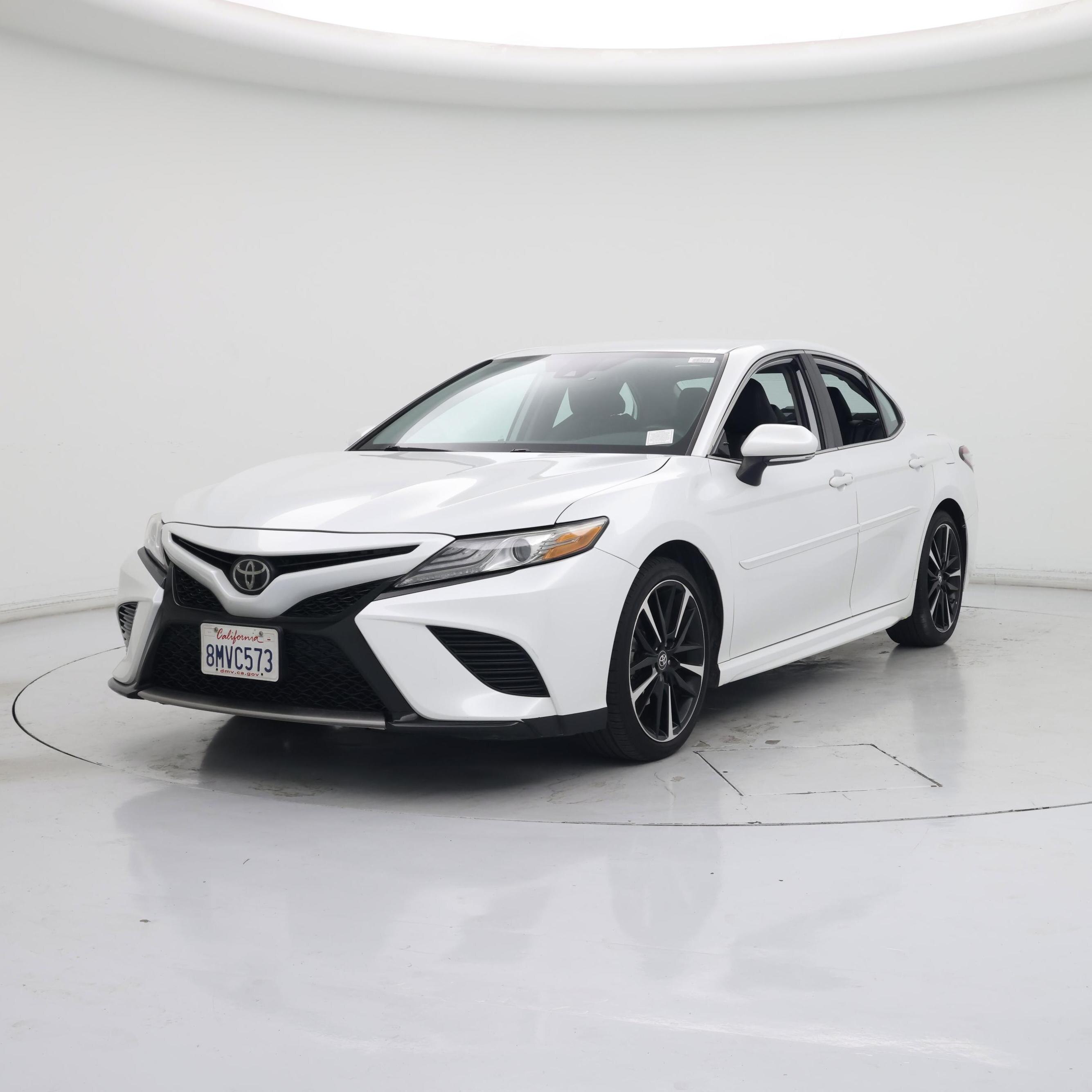Thumbnail: 2019 Toyota Camry - 4