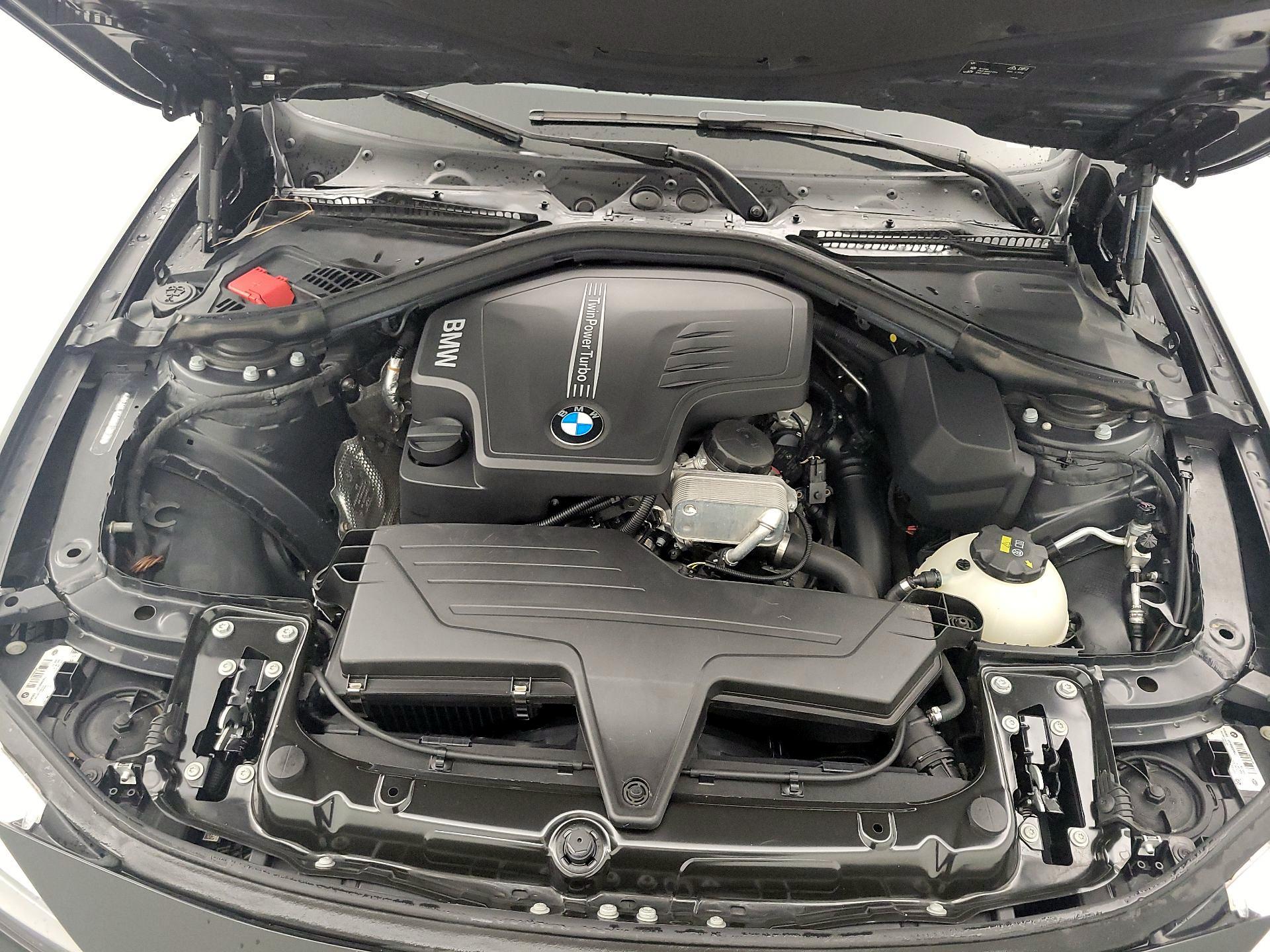 Thumbnail: 2016 BMW 3 Series - 19