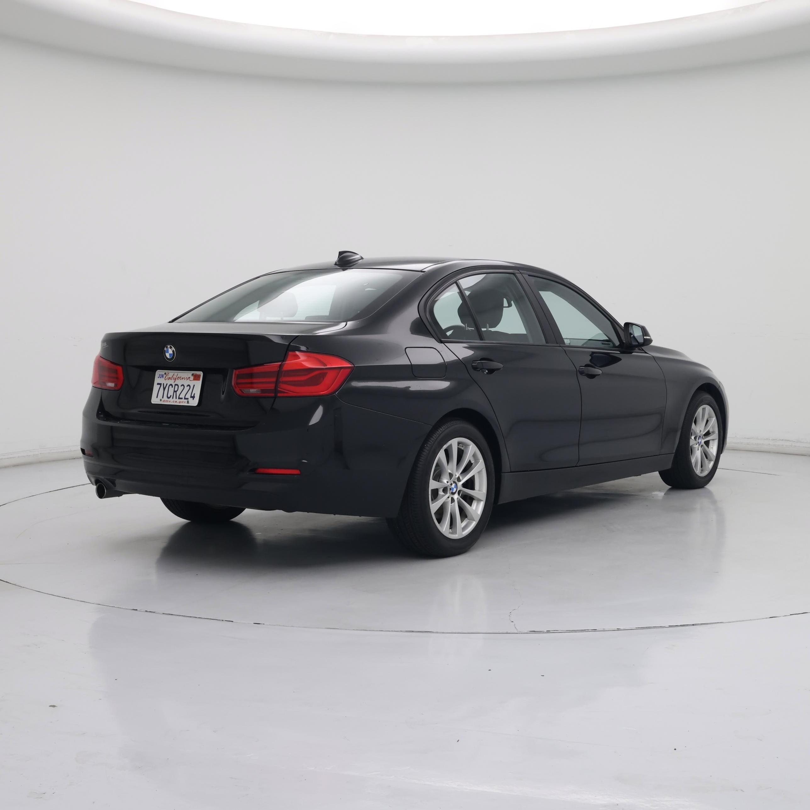 Thumbnail: 2016 BMW 3 Series - 8