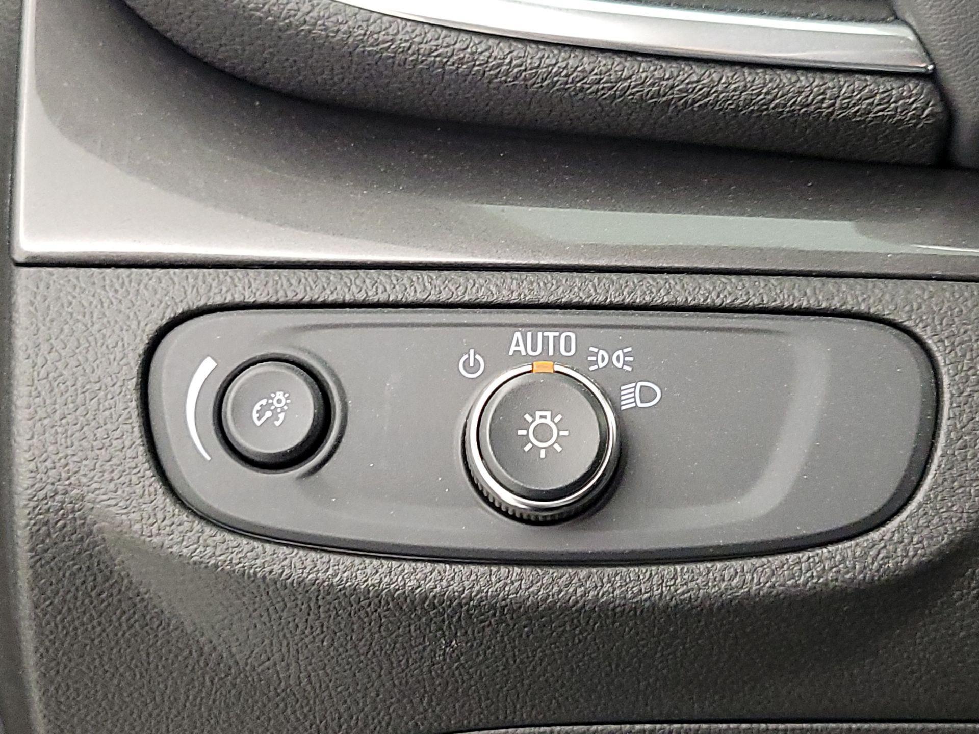 Thumbnail: 2018 Buick Encore - 13