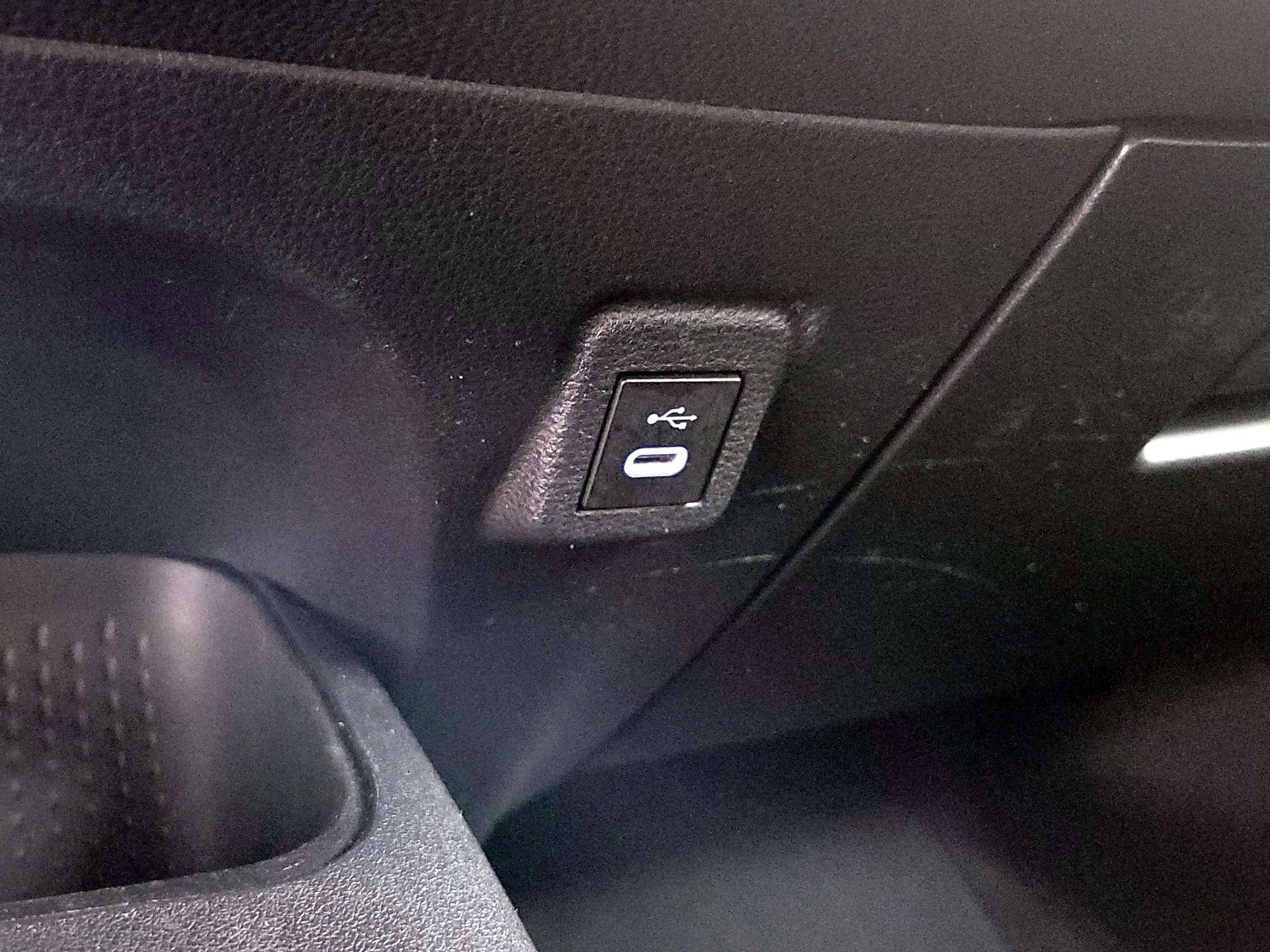 Thumbnail: 2023 Toyota Corolla - 18