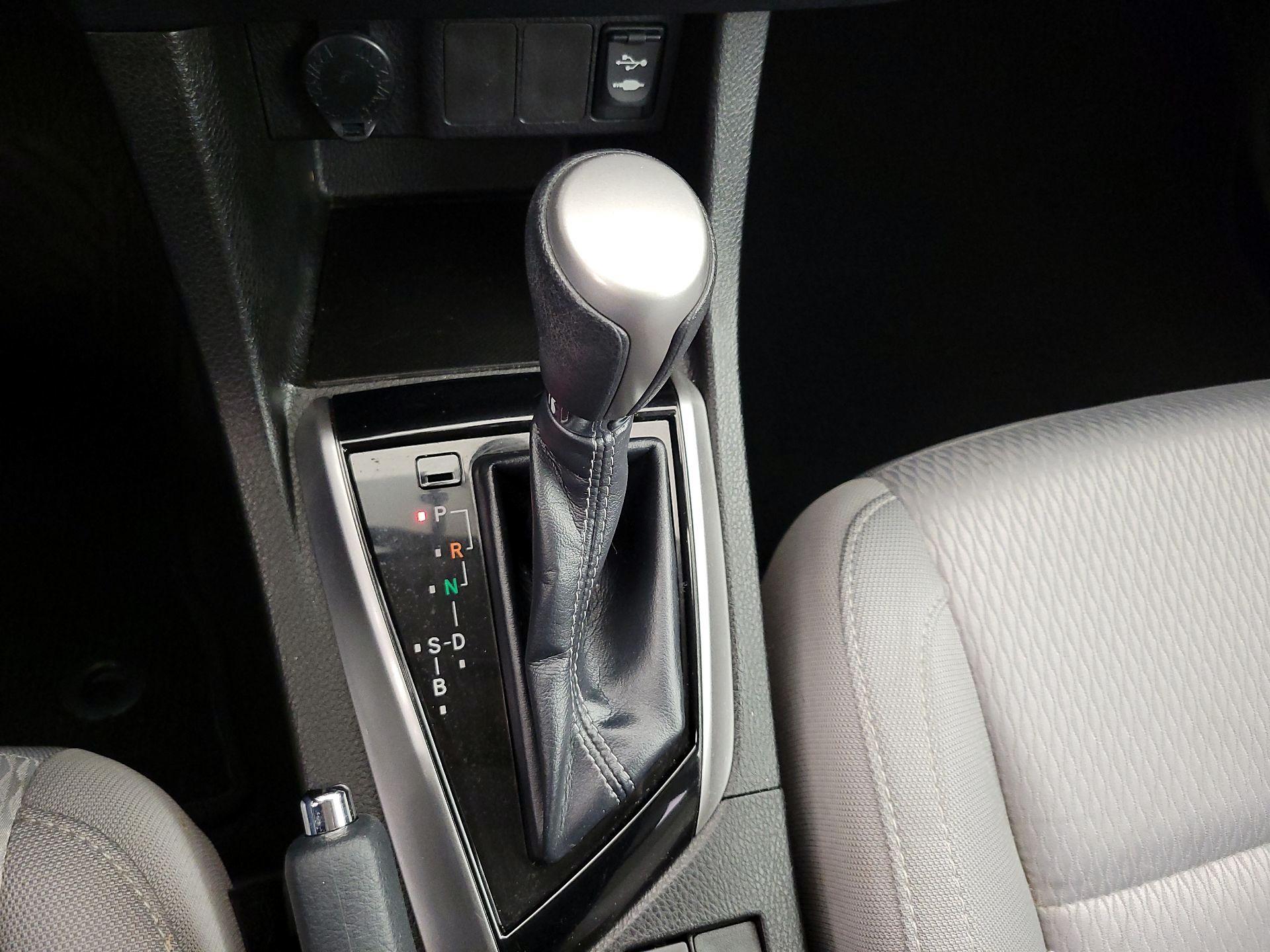 Thumbnail: 2014 Toyota Corolla - 17