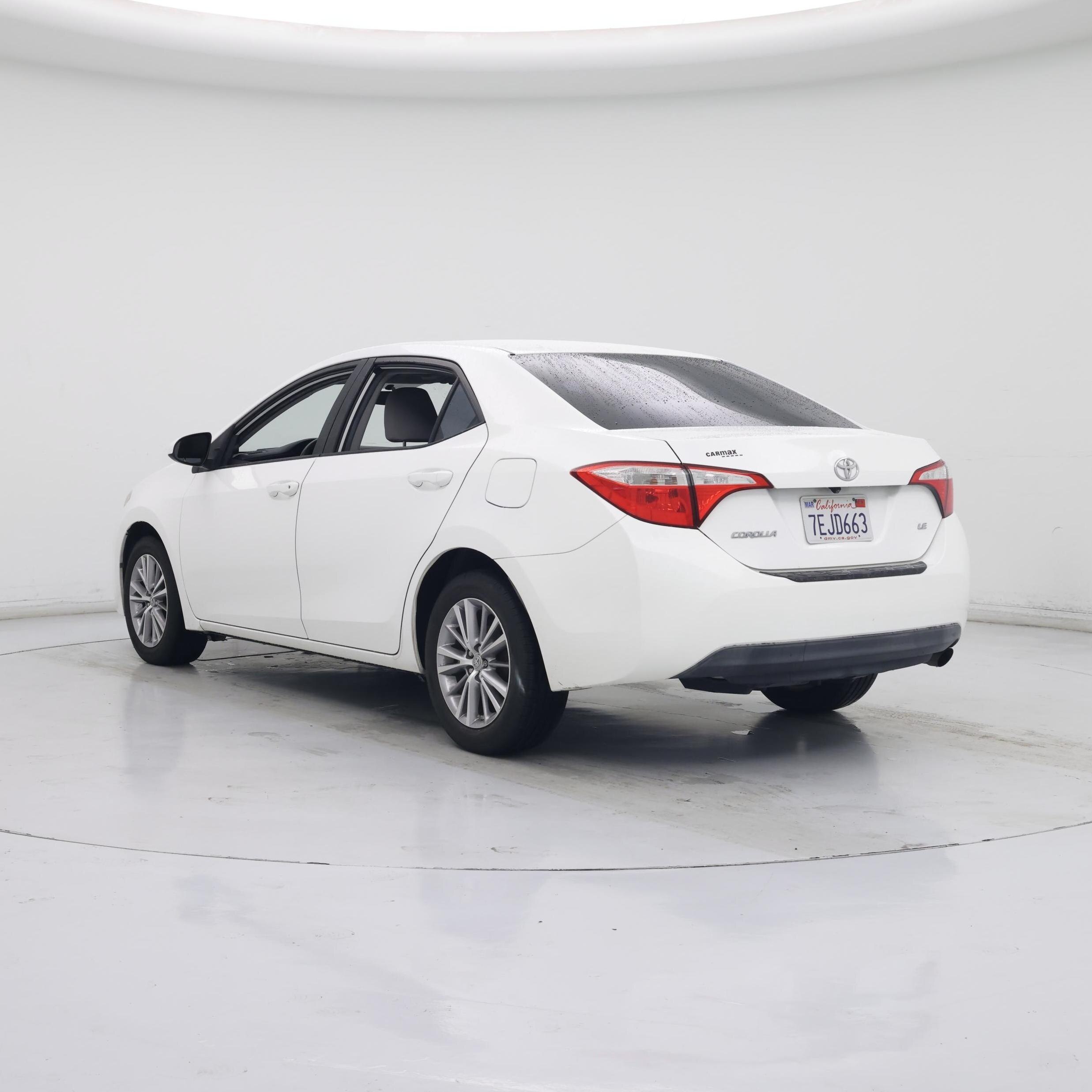 Thumbnail: 2014 Toyota Corolla - 2
