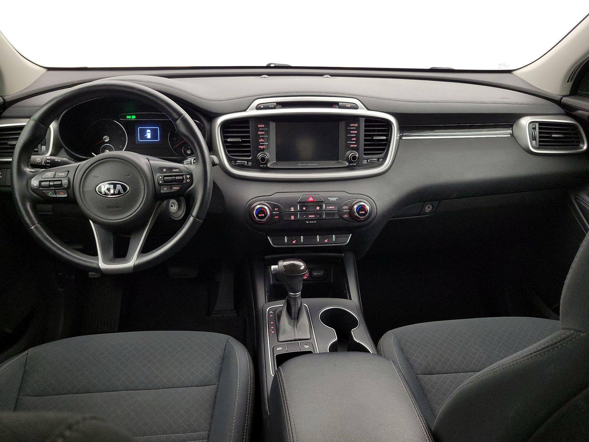 Thumbnail: 2018 Kia Sorento - 9
