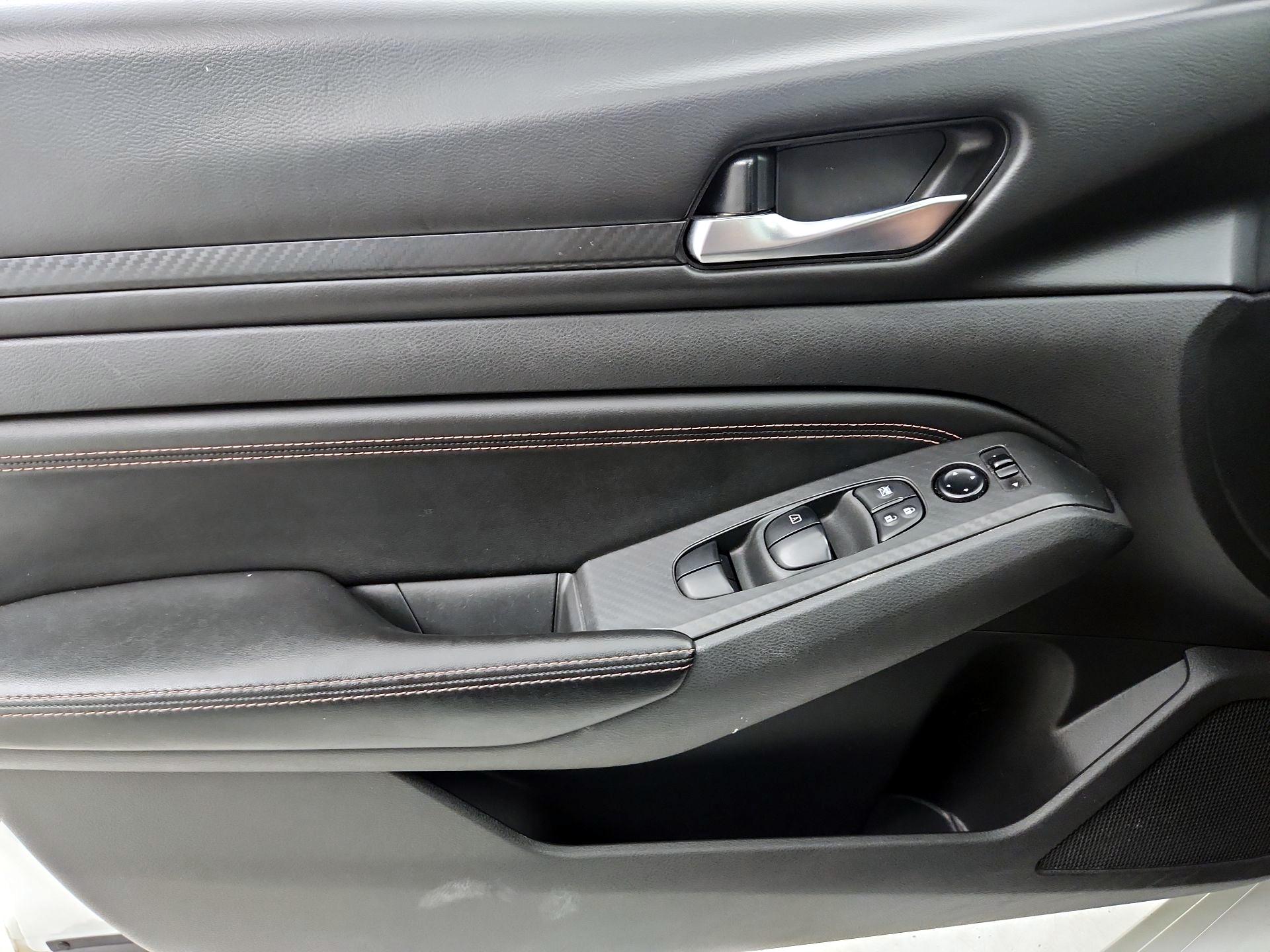 Thumbnail: 2021 Nissan Altima - 12