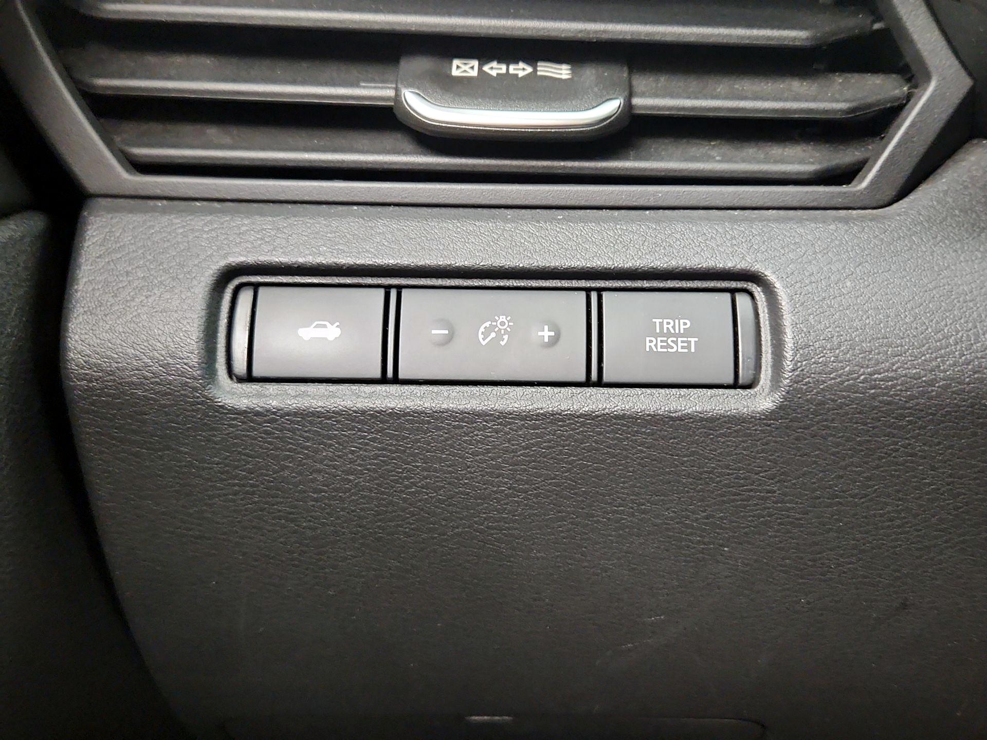 Thumbnail: 2021 Nissan Altima - 13