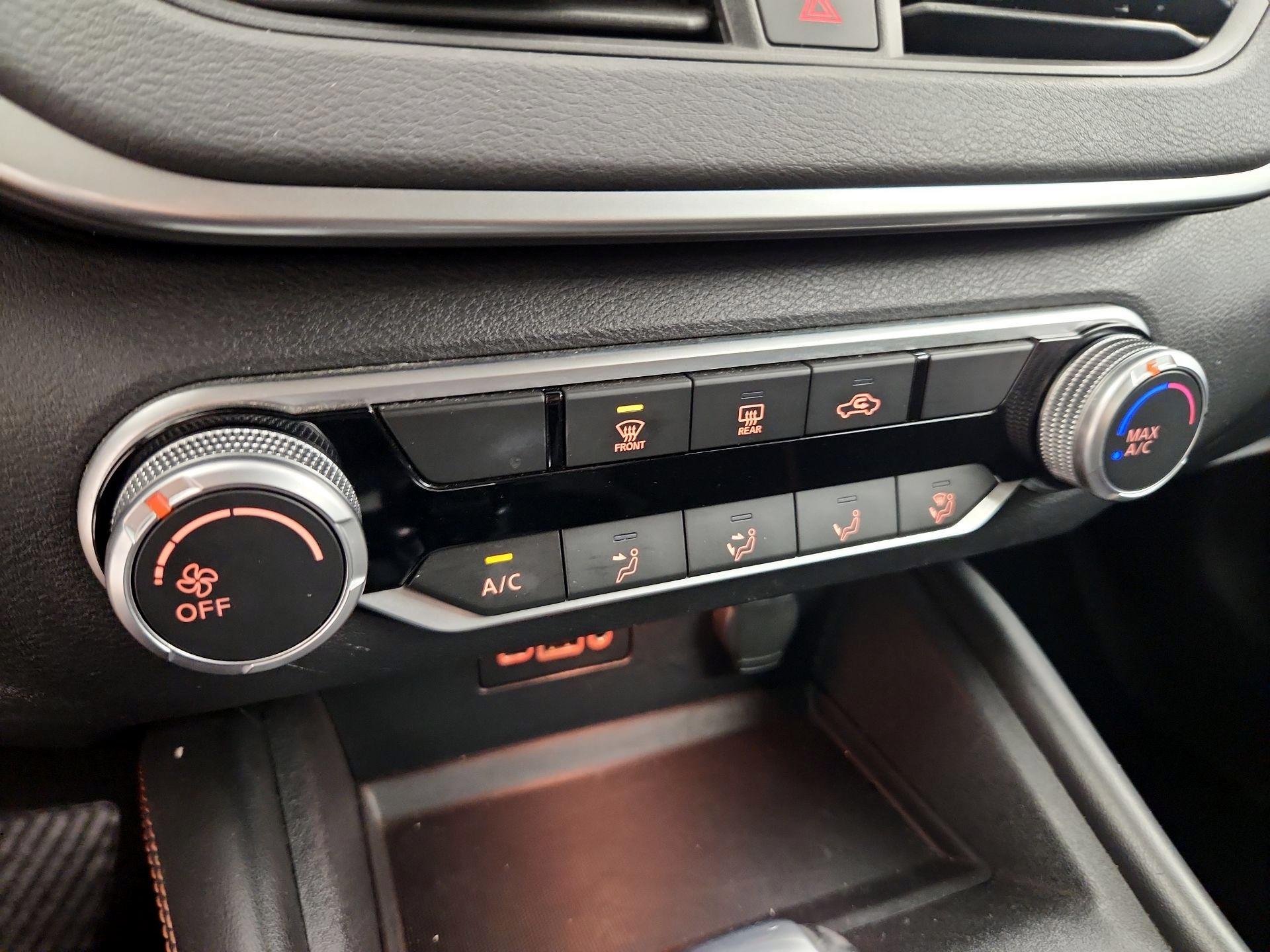 Thumbnail: 2021 Nissan Altima - 16