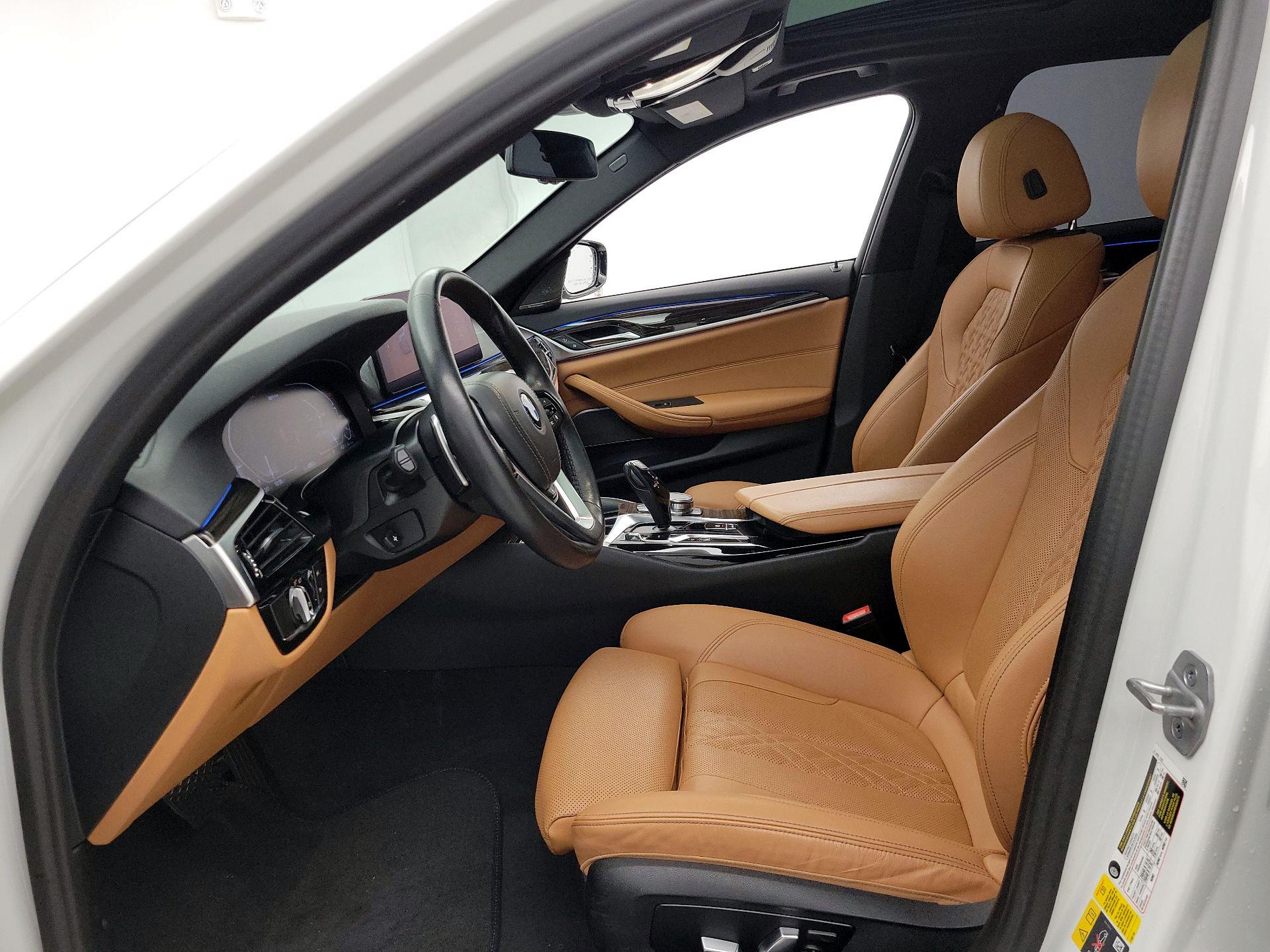 Thumbnail: 2023 BMW 5 Series - 11