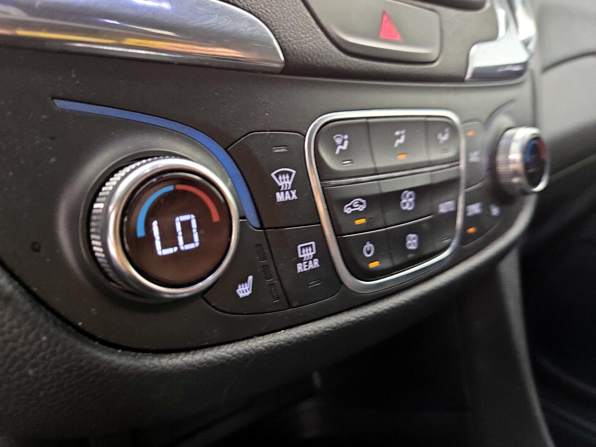 Thumbnail: 2020 Chevrolet Equinox - 16