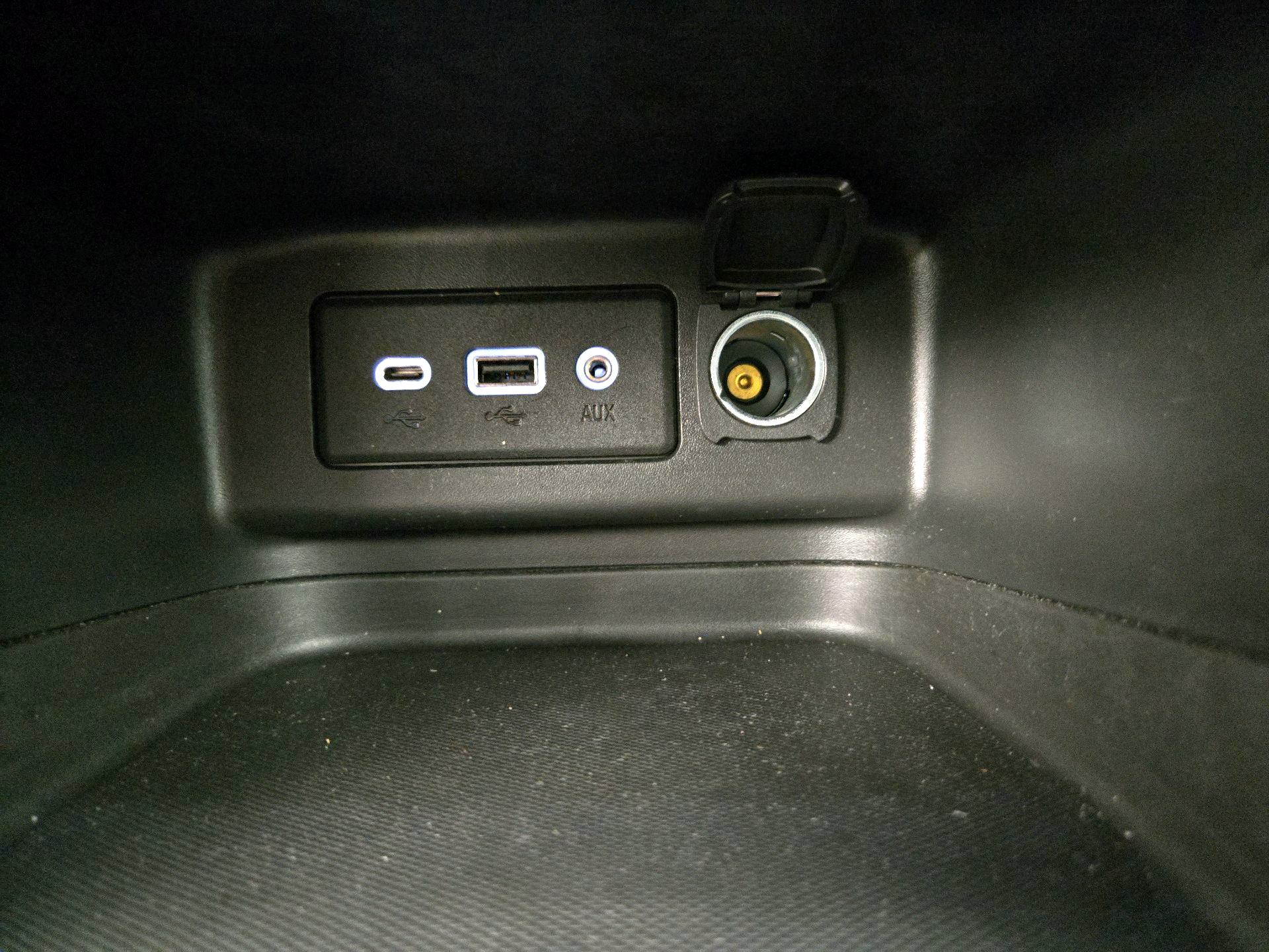 Thumbnail: 2020 Chevrolet Equinox - 18