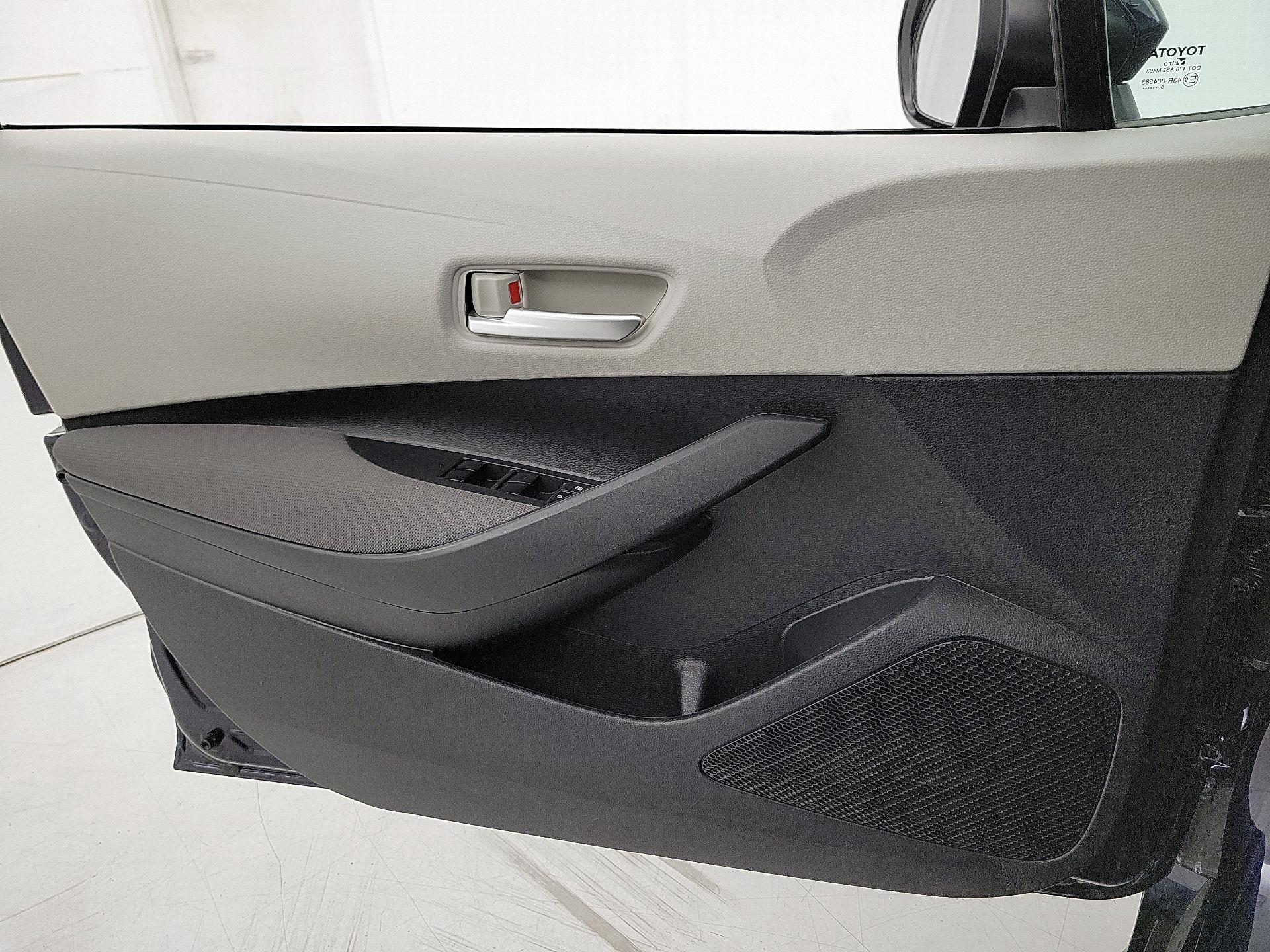 Thumbnail: 2021 Toyota Corolla - 12