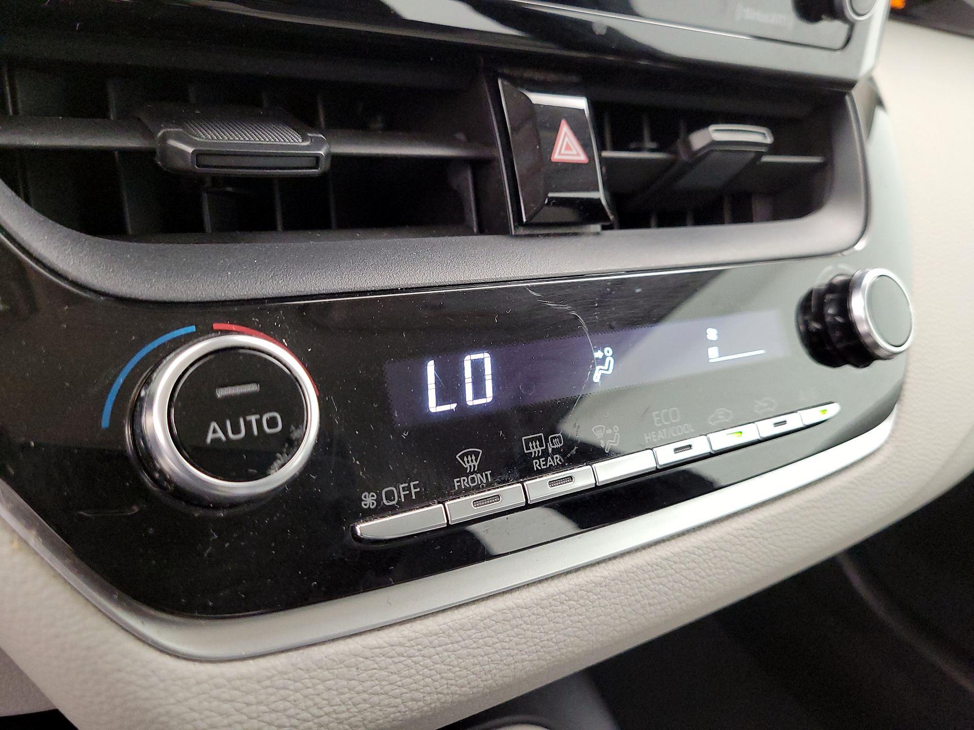 Thumbnail: 2021 Toyota Corolla - 16