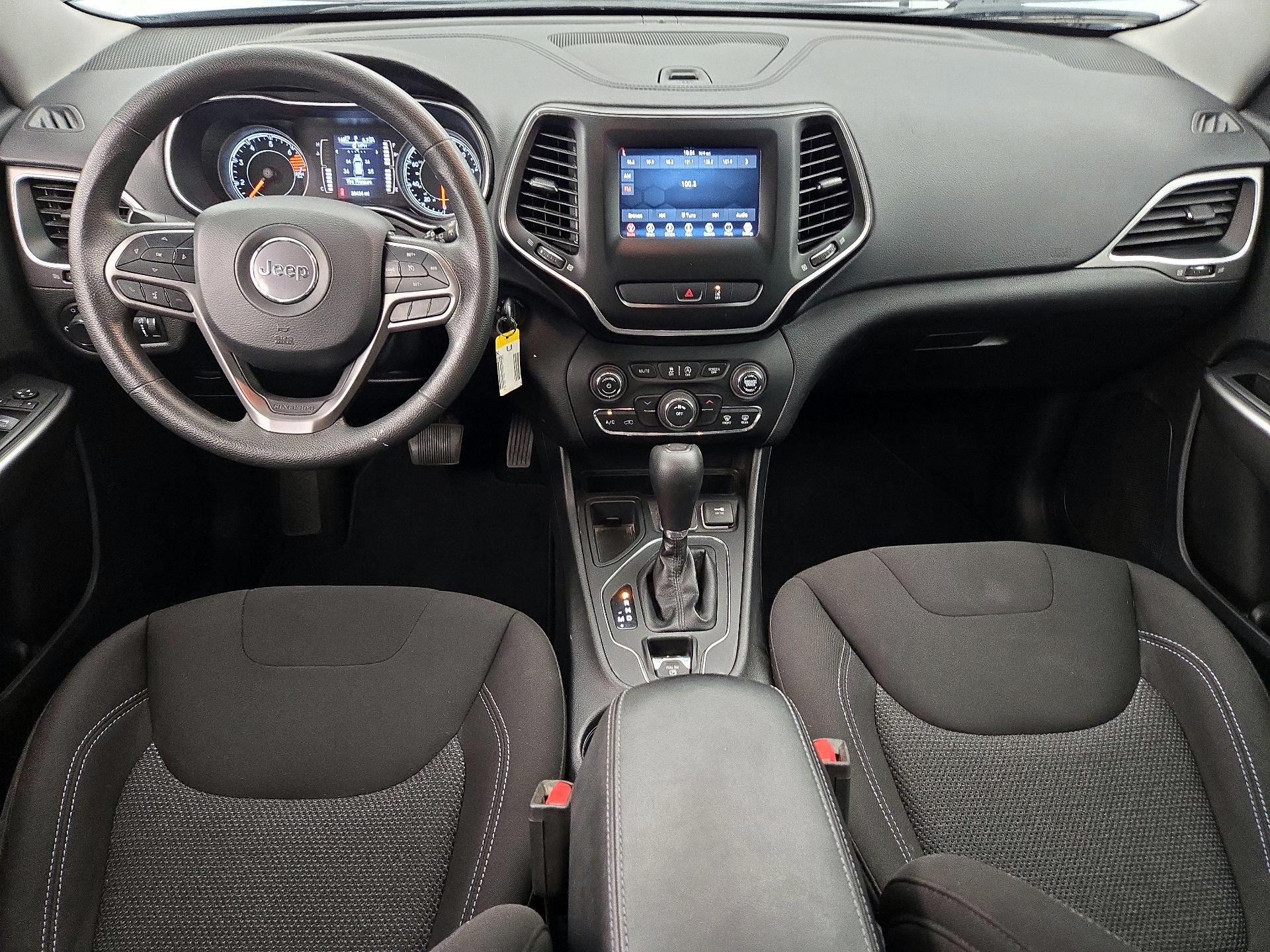 Thumbnail: 2021 Jeep Cherokee - 9