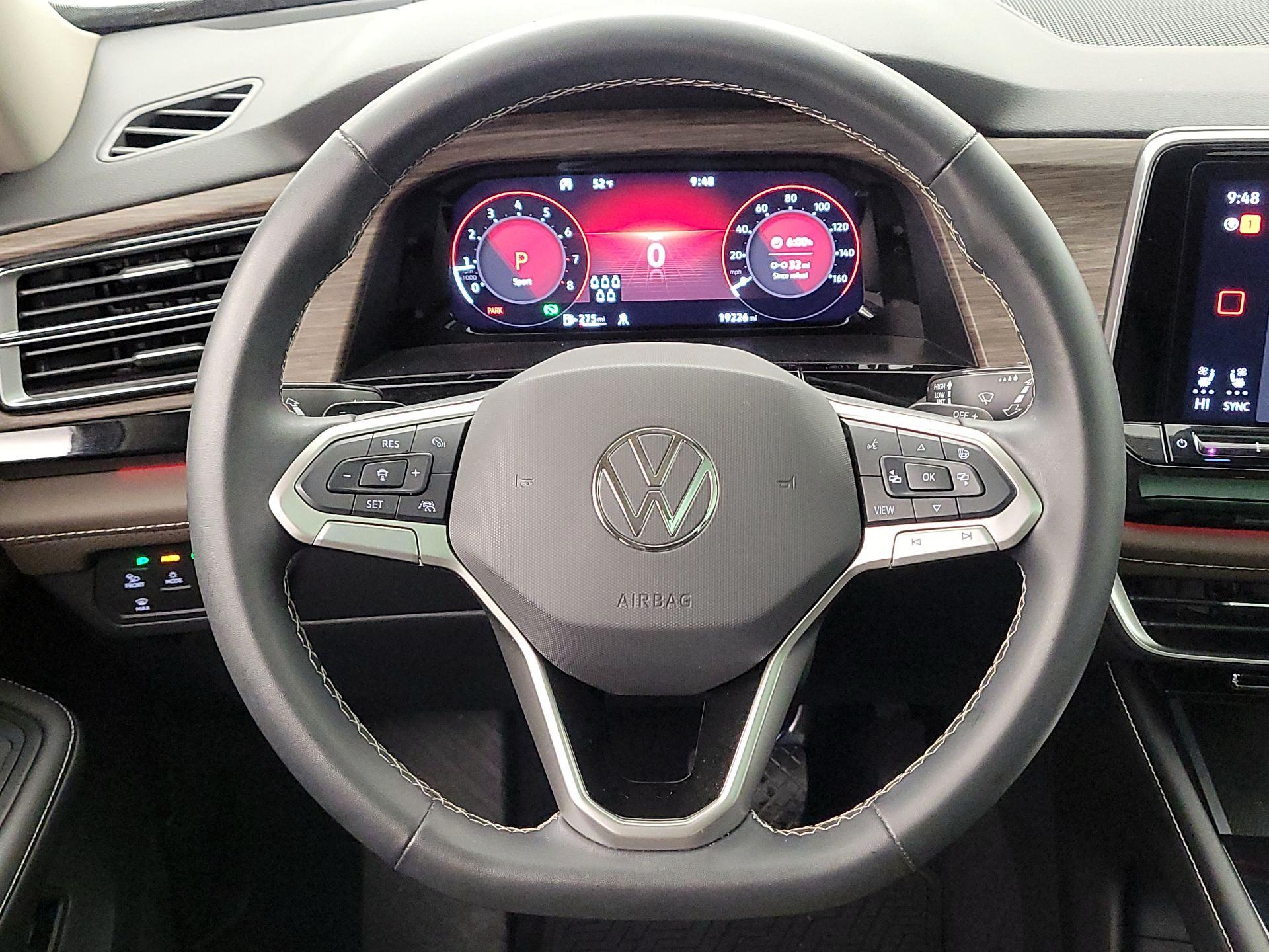 Thumbnail: 2024 Volkswagen Atlas - 10