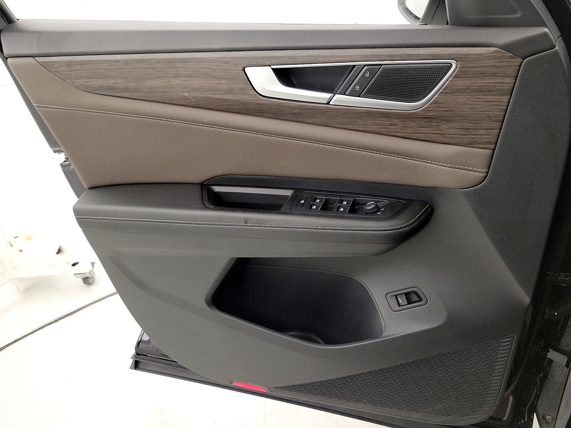 Thumbnail: 2024 Volkswagen Atlas - 12