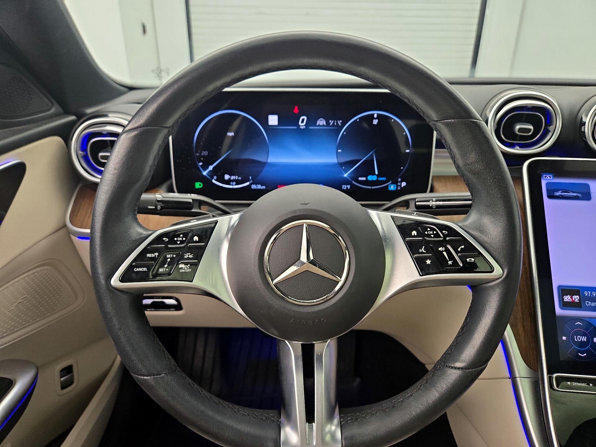 Thumbnail: 2022 Mercedes-Benz C-Class - 10